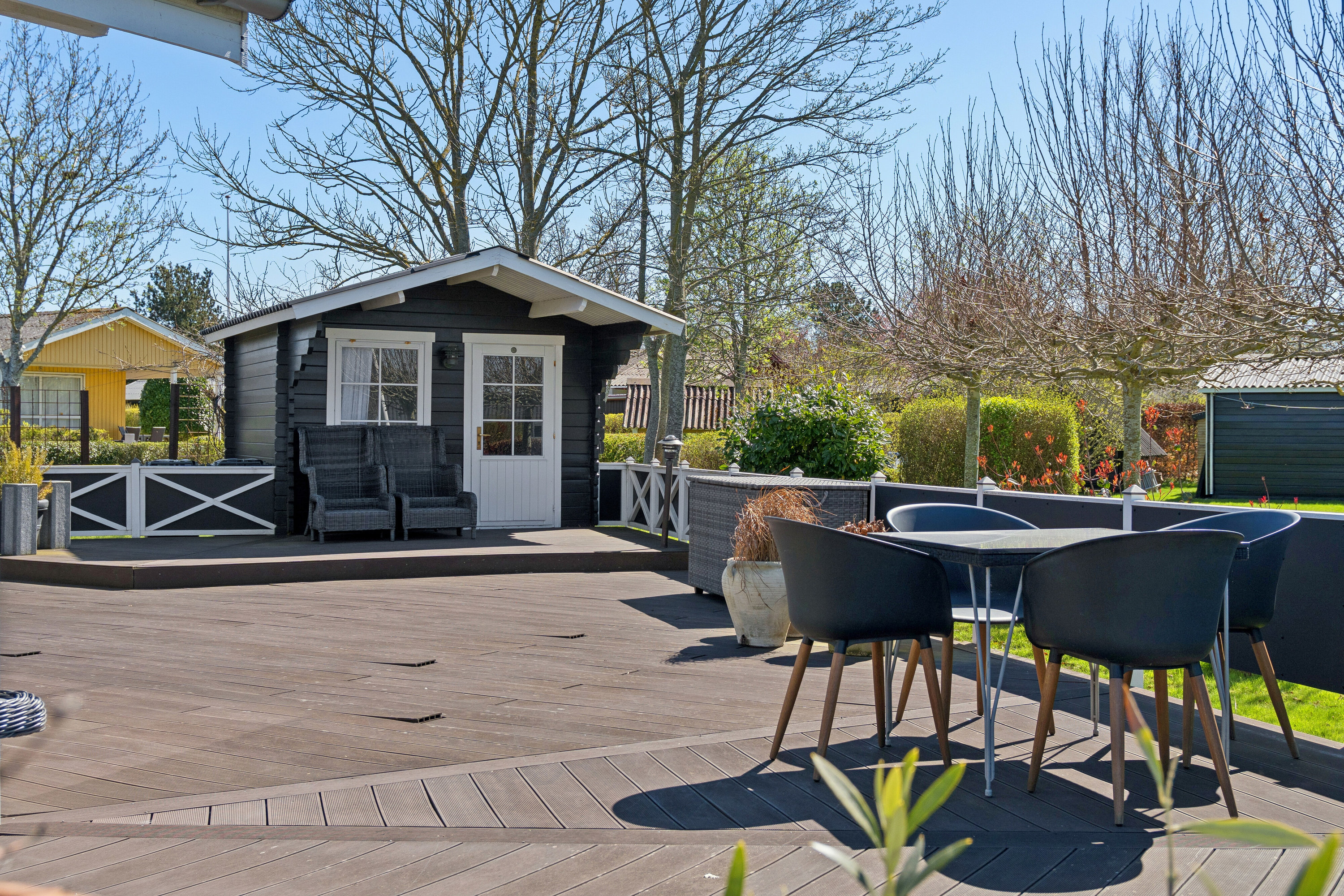 Fremhævet terrasse billede i fuldskærmstilstand. Billede af Svingelvænget 12, Tåsinge, 5700 Svendborg