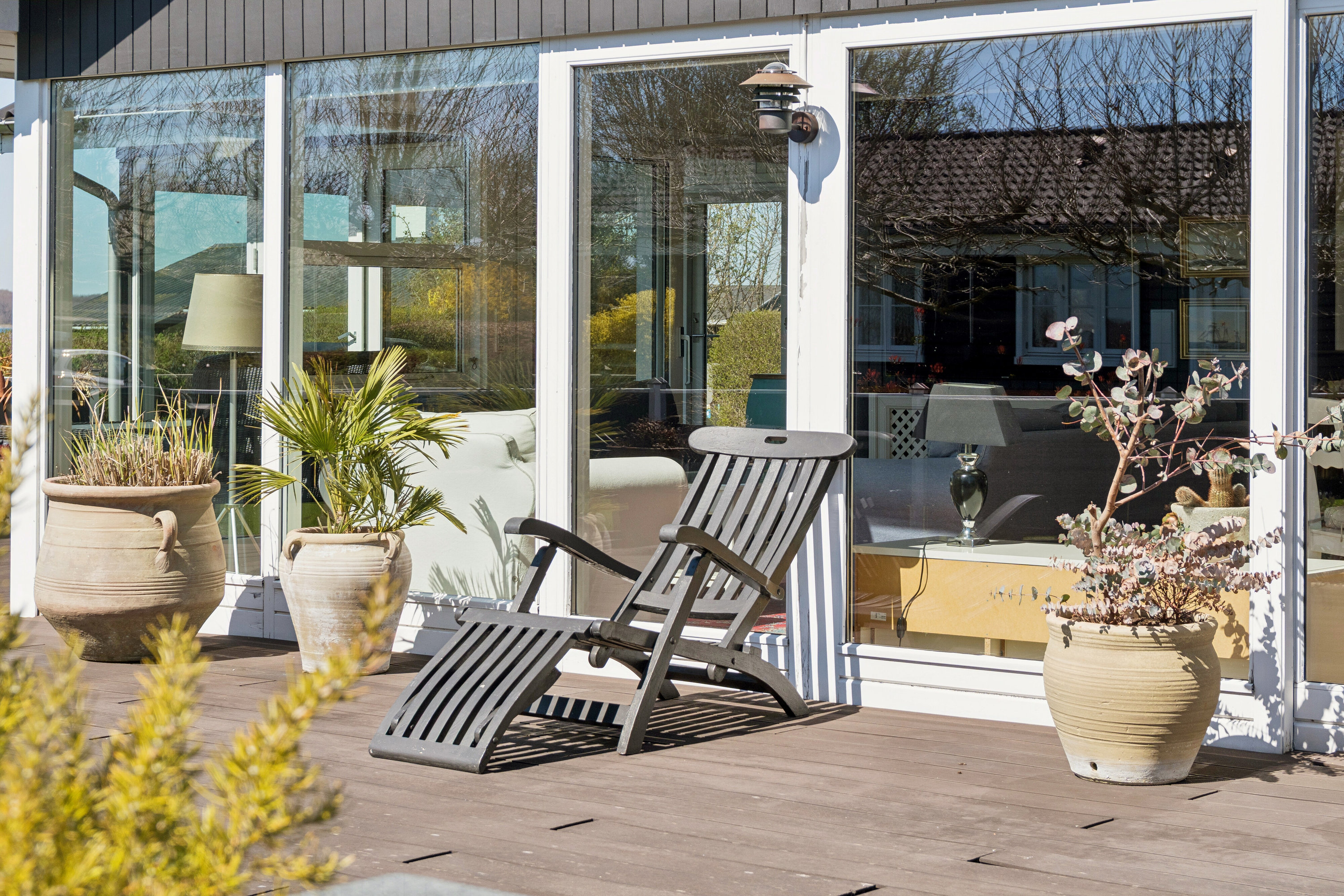 Fremhævet terrasse billede i fuldskærmstilstand. Billede af Svingelvænget 12, Tåsinge, 5700 Svendborg