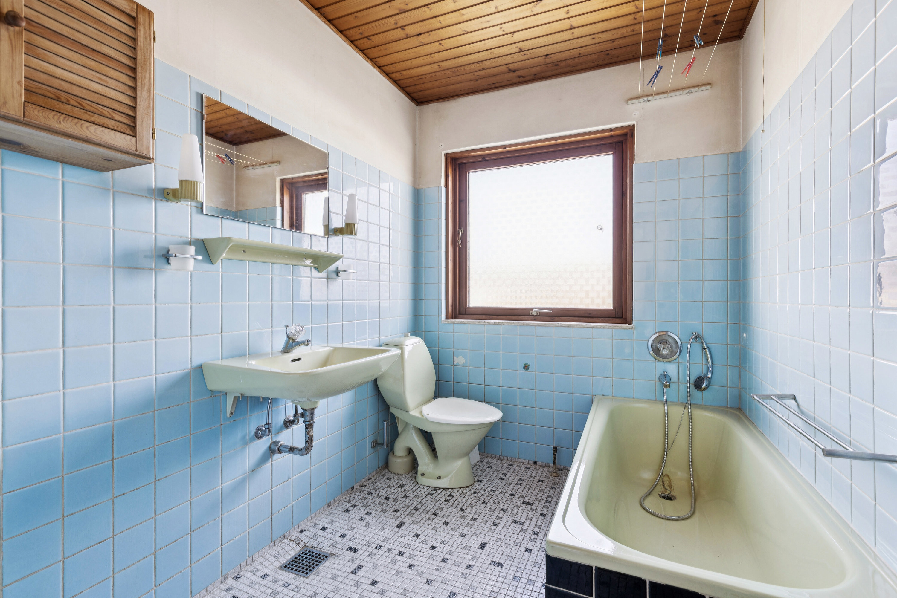 Fremhævet badeværelse billede i fuldskærmstilstand. Billede af Lynggårdsbakken 10, 4400 Kalundborg