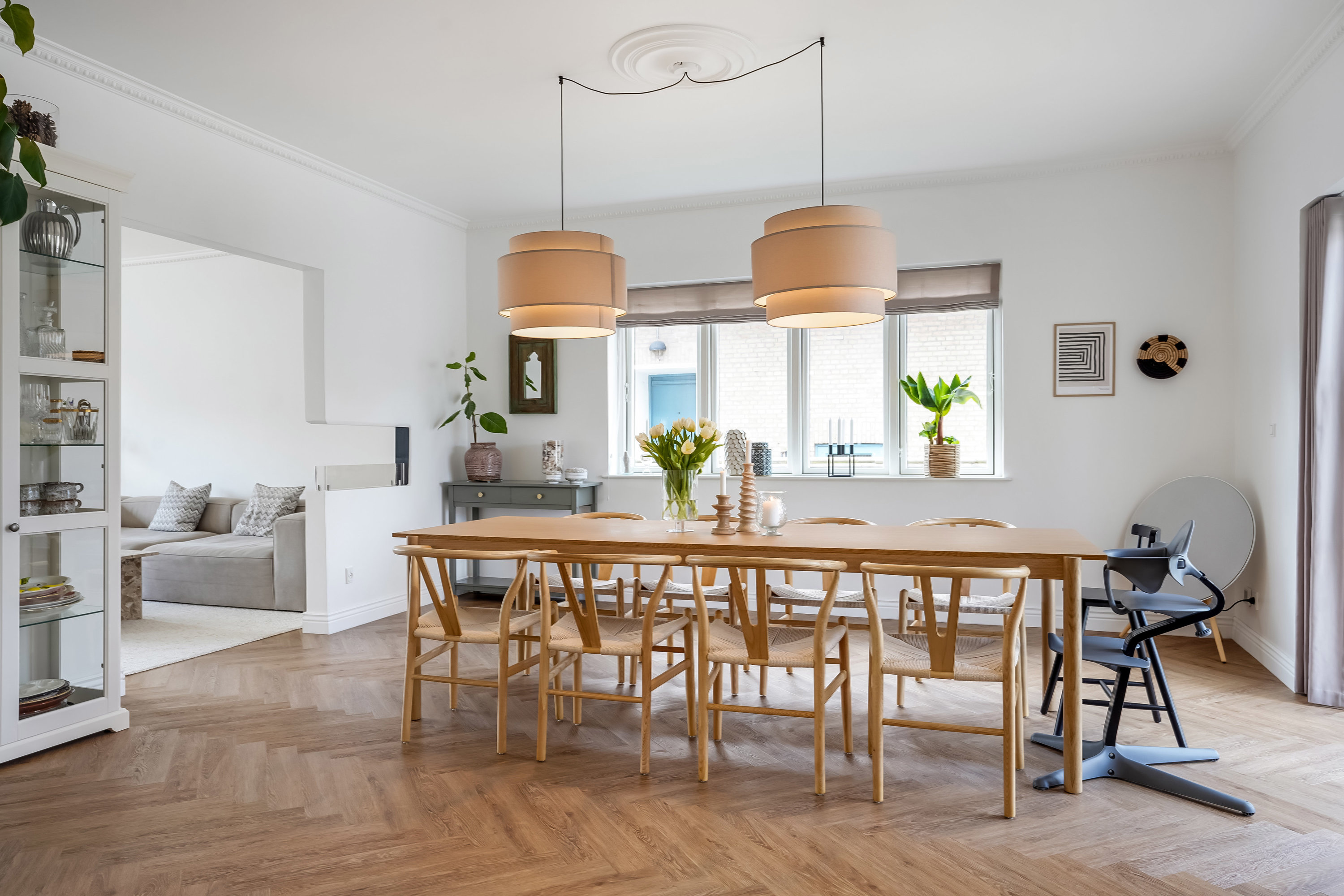 Fremhævet stue billede i fuldskærmstilstand. Billede af Tietgens Allé 17, 5230 Odense M