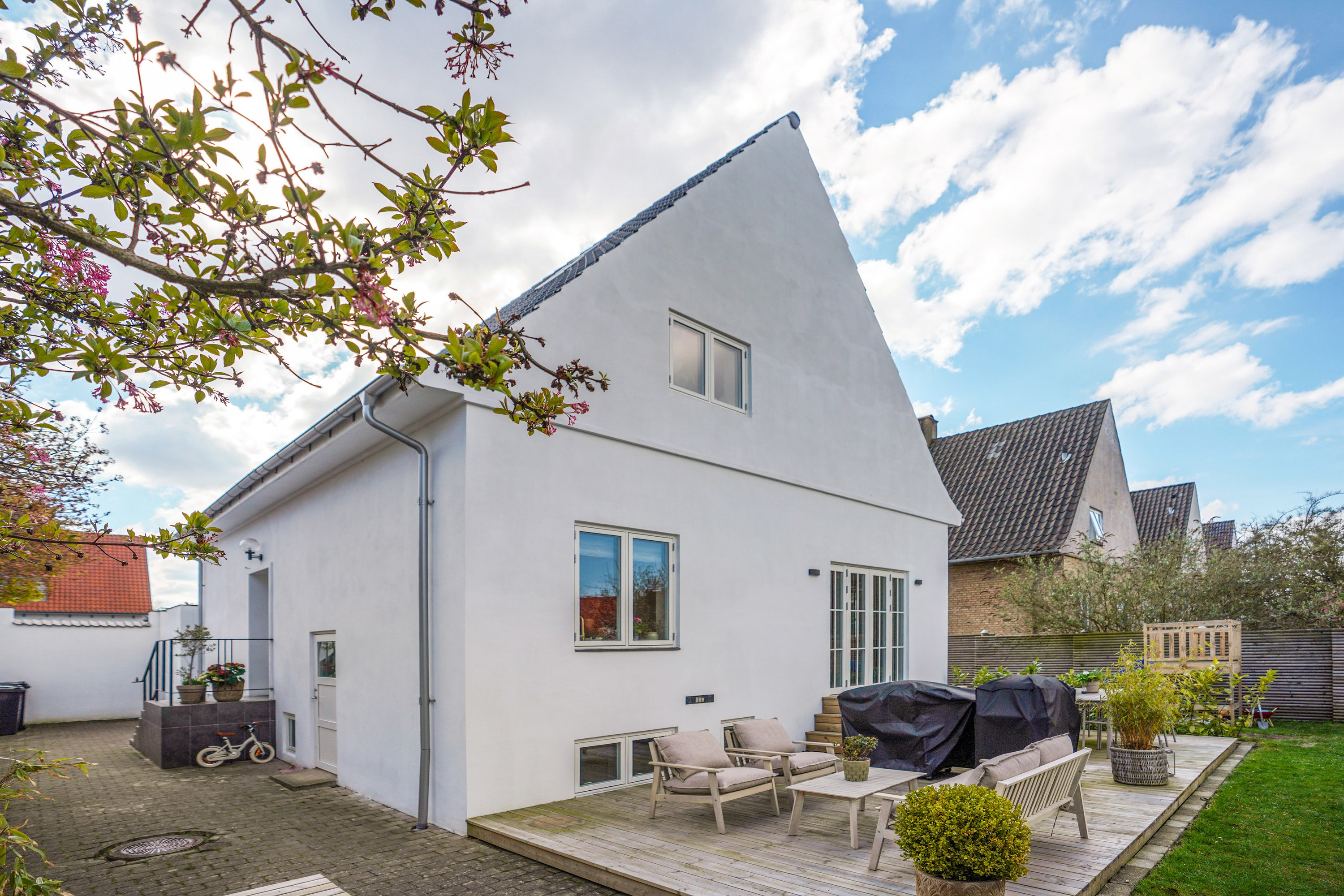 Fremhævet ejendommen billede i fuldskærmstilstand. Billede af Tietgens Allé 17, 5230 Odense M