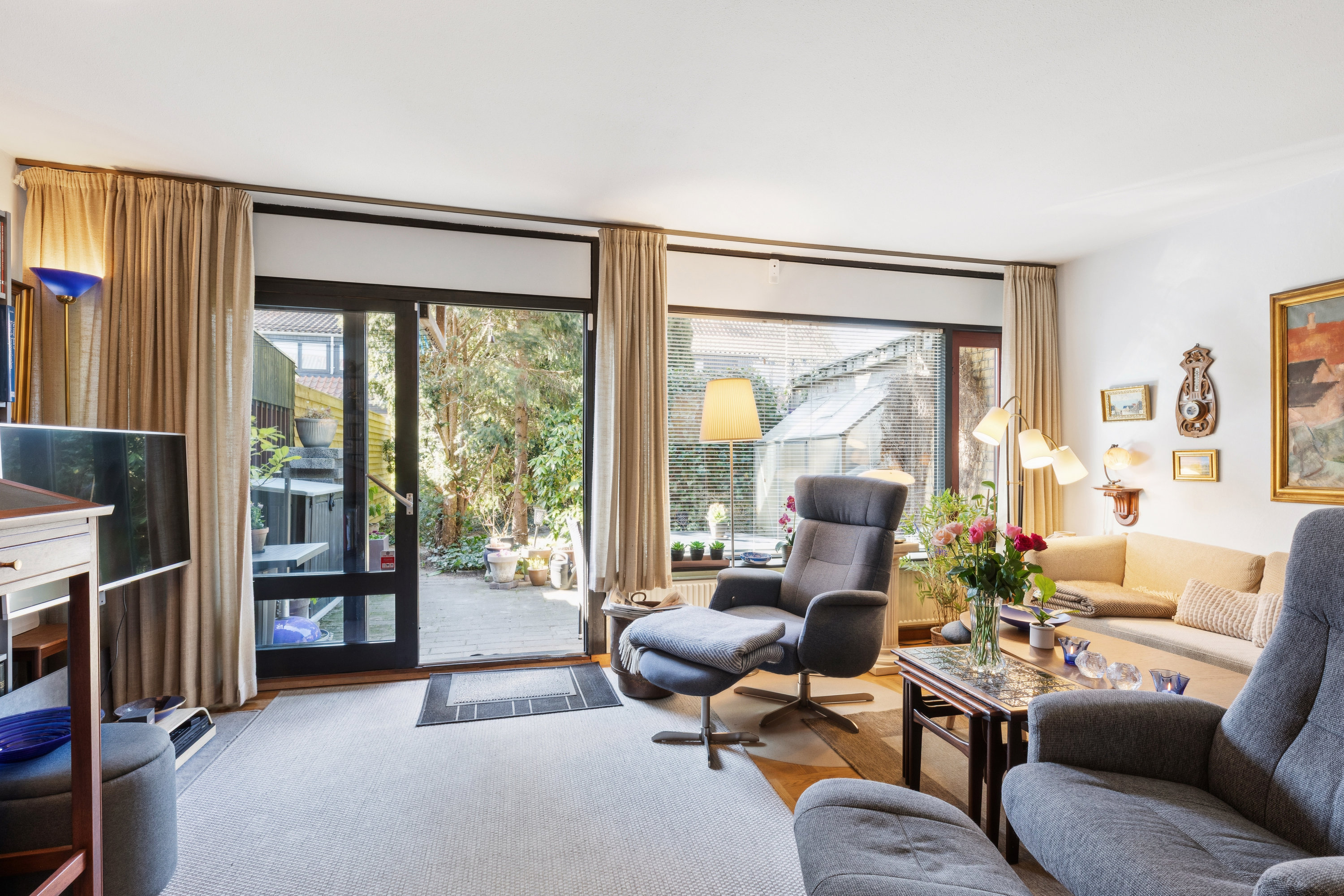 Fremhævet stue billede i fuldskærmstilstand. Billede af Højgårdstoften 292, 2630 Taastrup