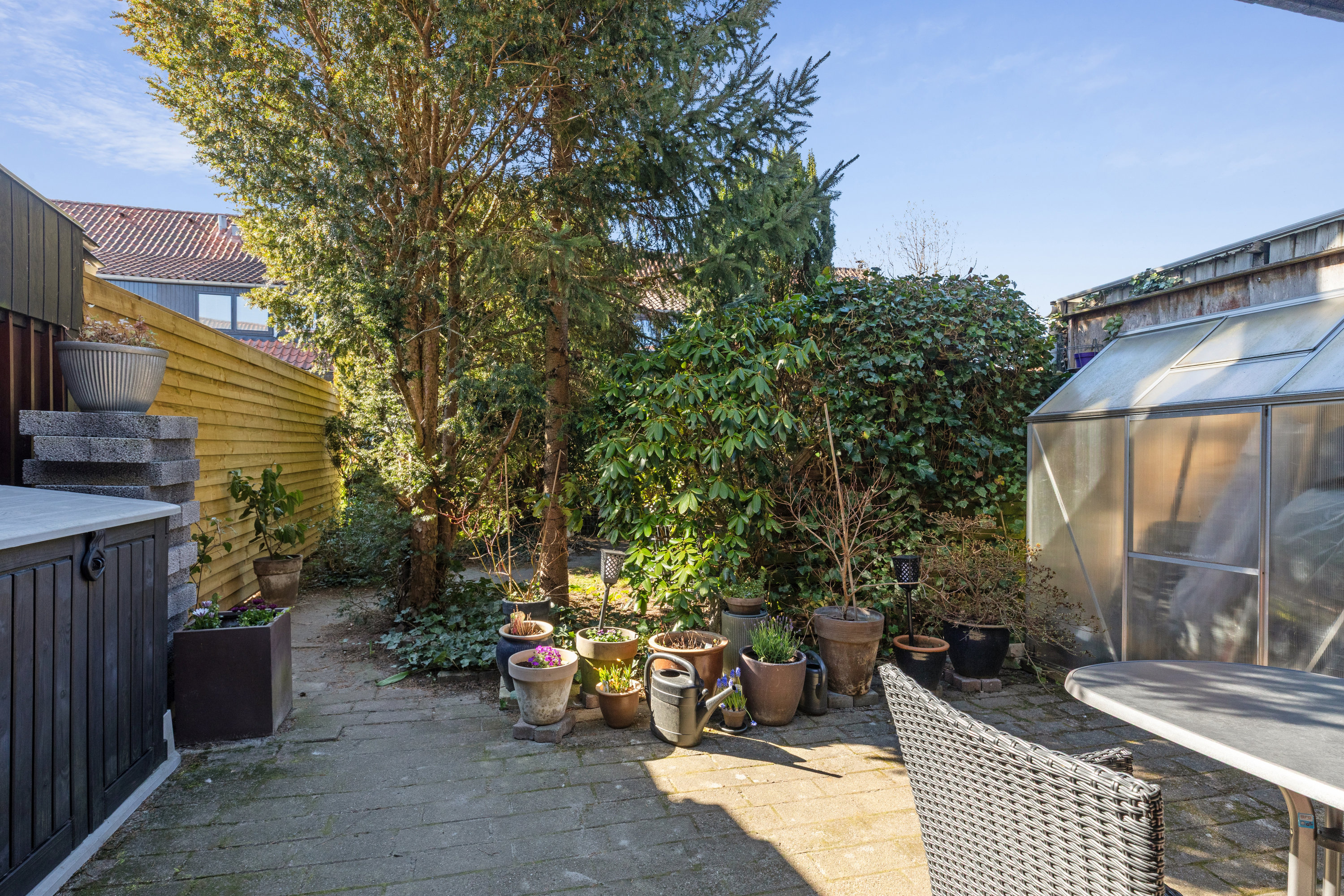 Fremhævet terrasse billede i fuldskærmstilstand. Billede af Højgårdstoften 292, 2630 Taastrup