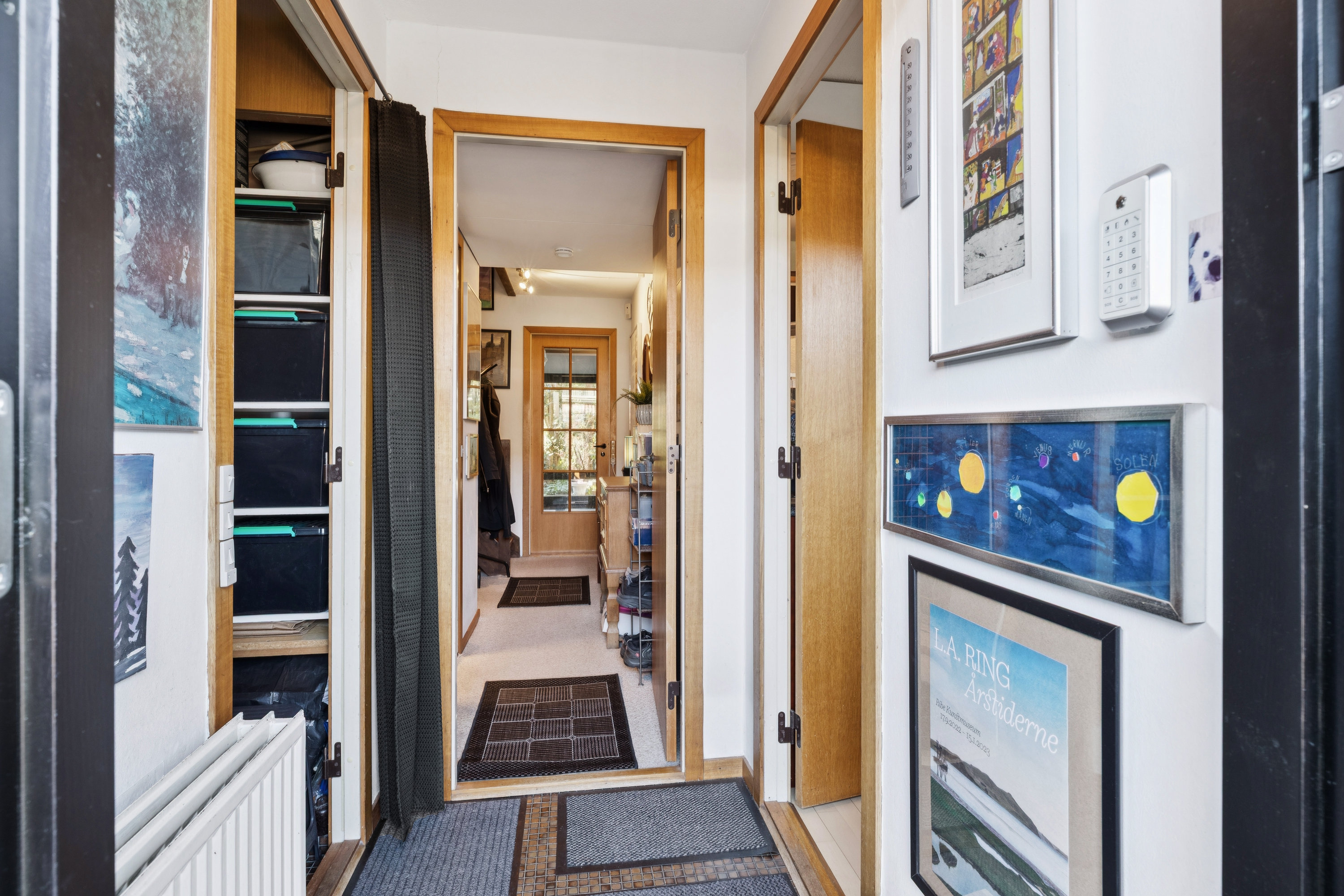 Fremhævet gang billede i fuldskærmstilstand. Billede af Højgårdstoften 292, 2630 Taastrup