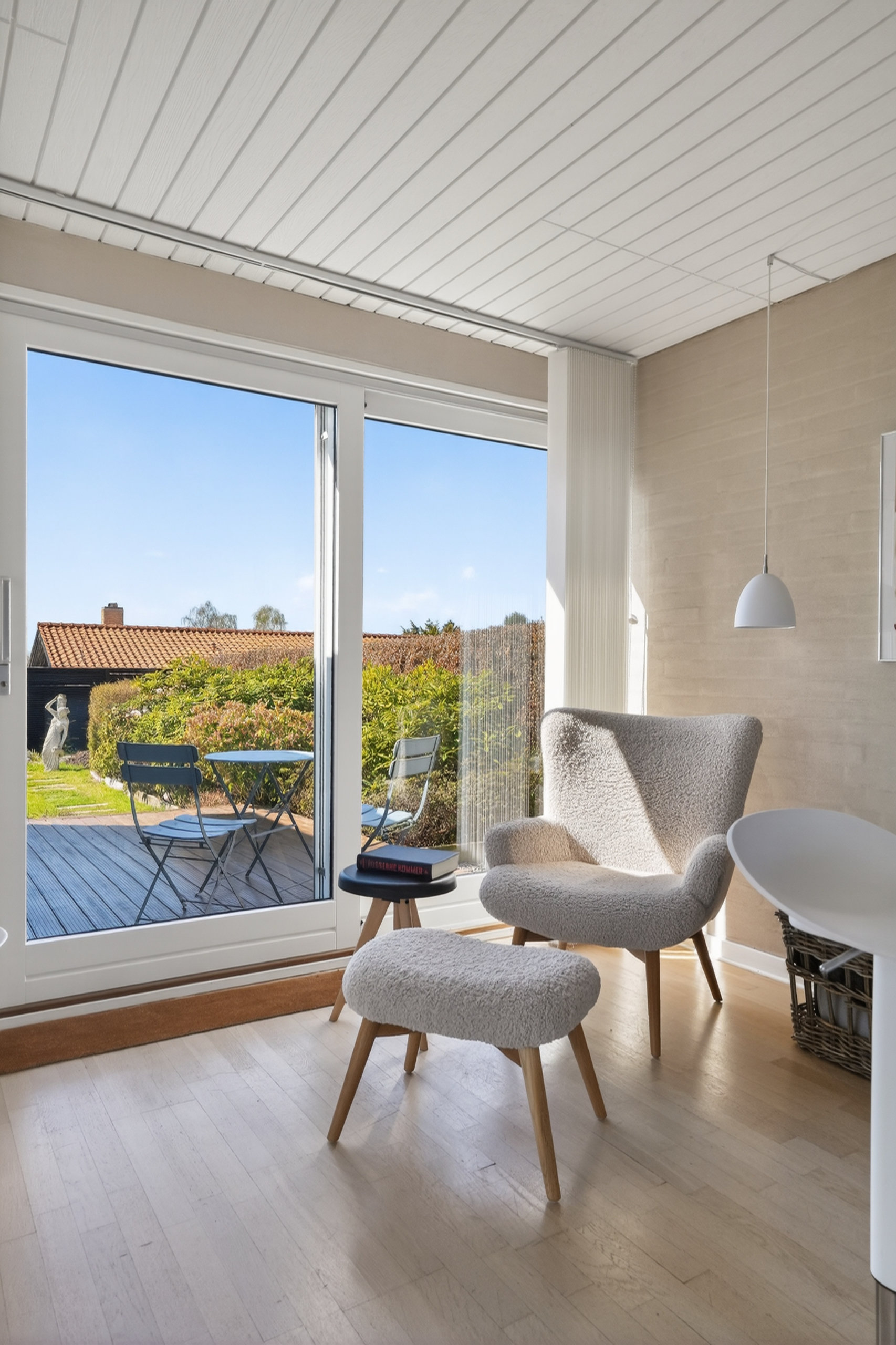 Fremhævet stue billede i fuldskærmstilstand. Billede af Asmundshøj 413, 3480 Fredensborg