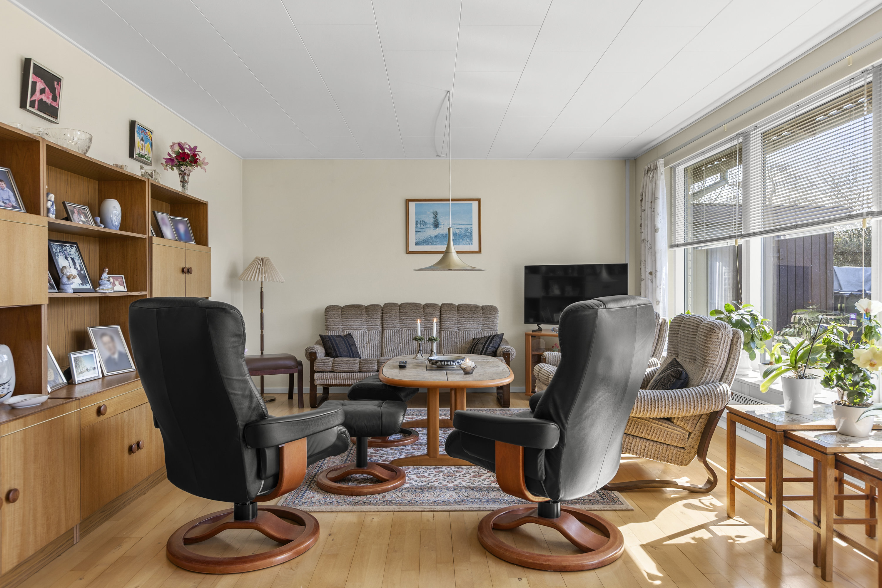 Fremhævet stue billede i fuldskærmstilstand. Billede af Bakkevænget 8, 4293 Dianalund