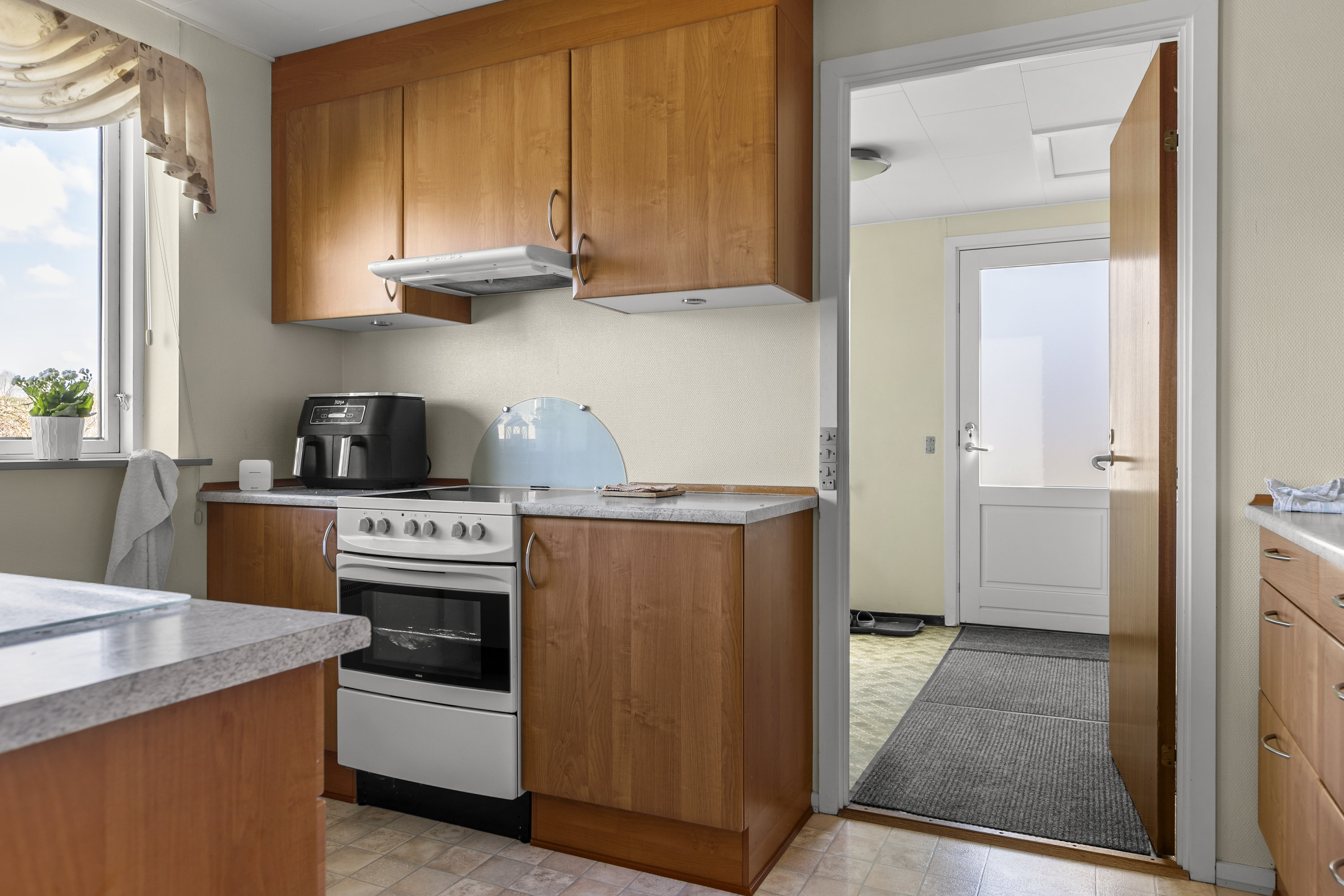 Fremhævet køkken billede i fuldskærmstilstand. Billede af Bakkevænget 8, 4293 Dianalund