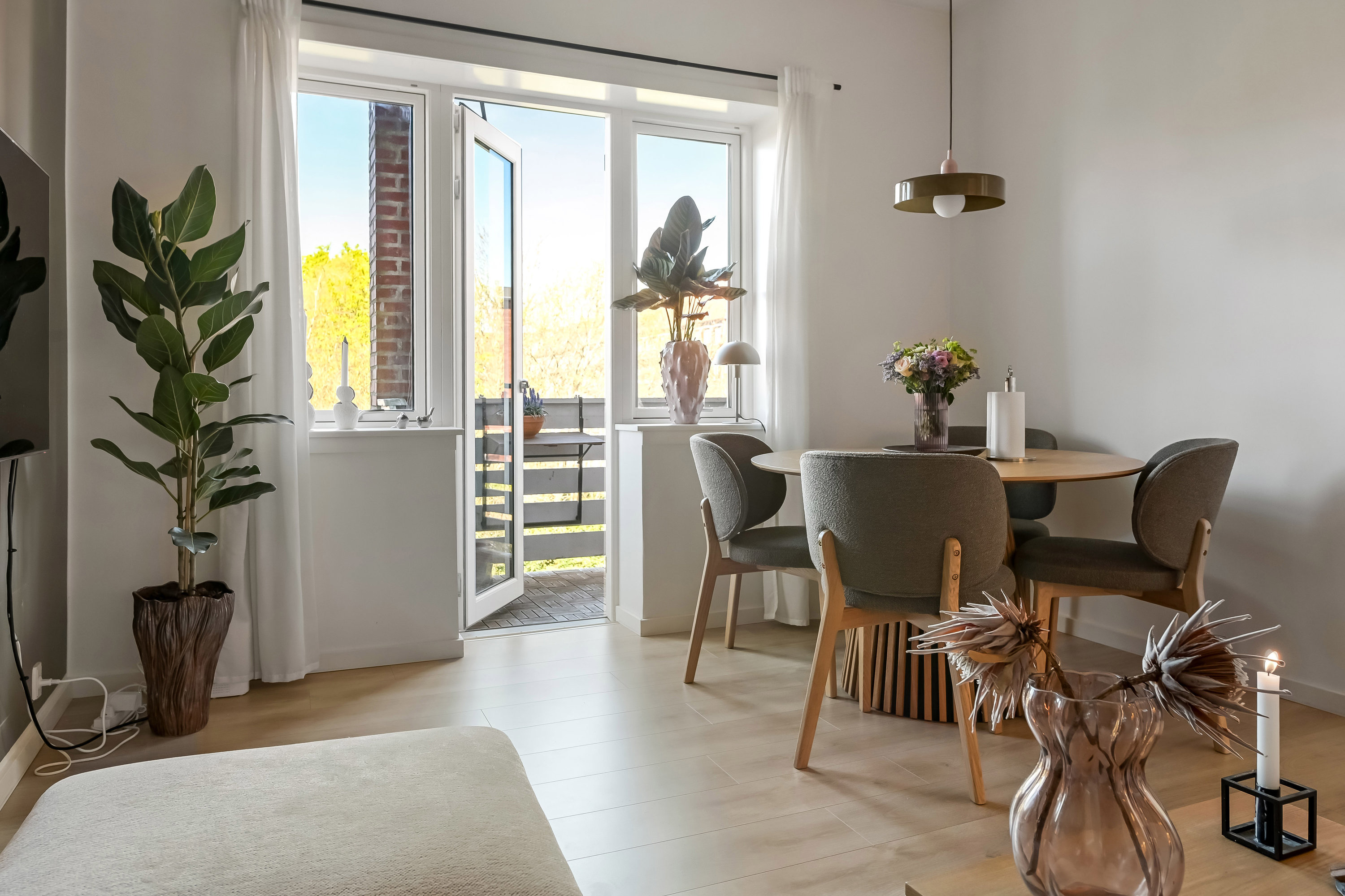 Fremhævet stue billede i fuldskærmstilstand. Billede af Spangsbjerggade 22, 1. tv., 6700 Esbjerg