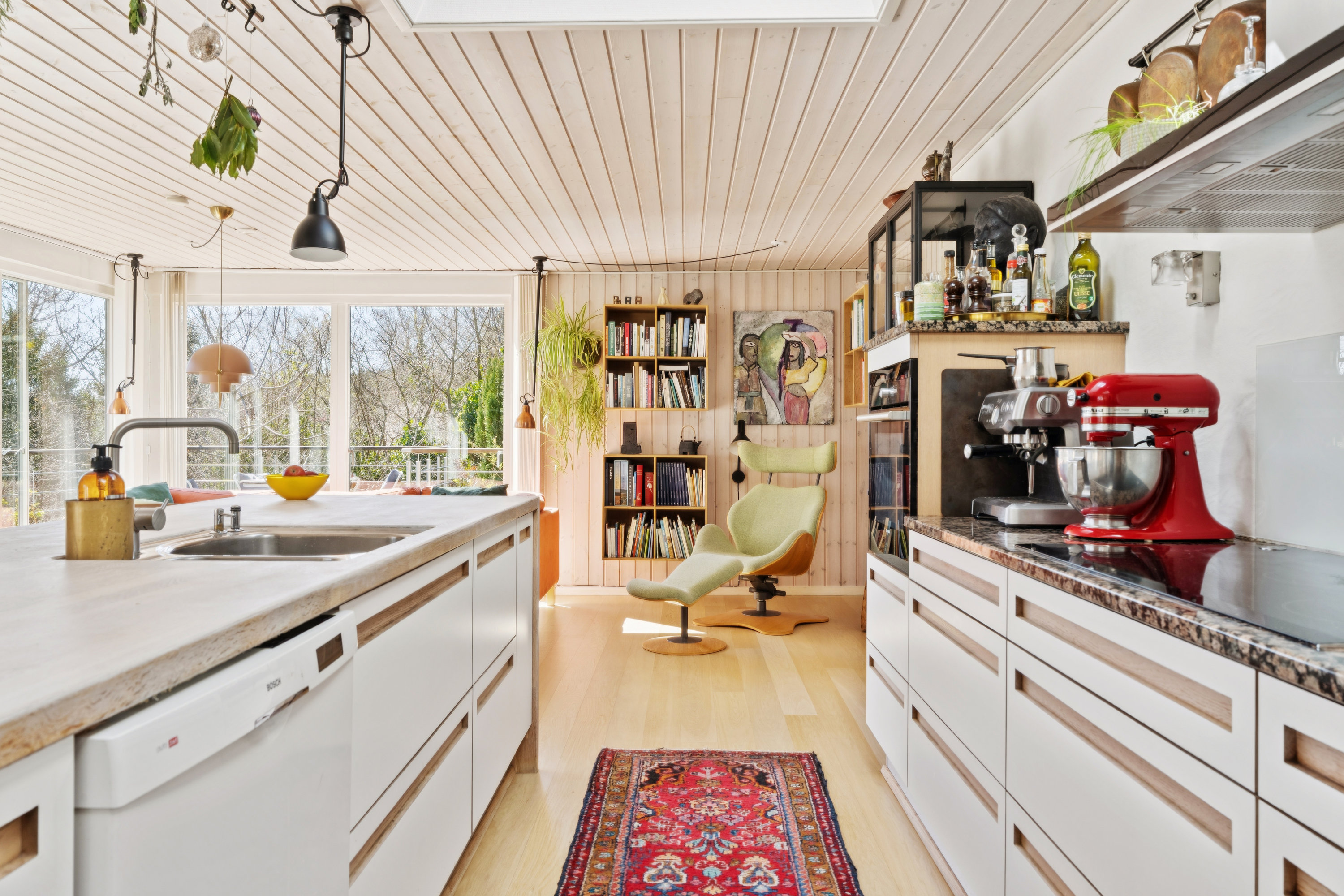 Fremhævet køkken billede i fuldskærmstilstand. Billede af Silkehalevej 14, Skelhøje Plantage, 8400 Ebeltoft