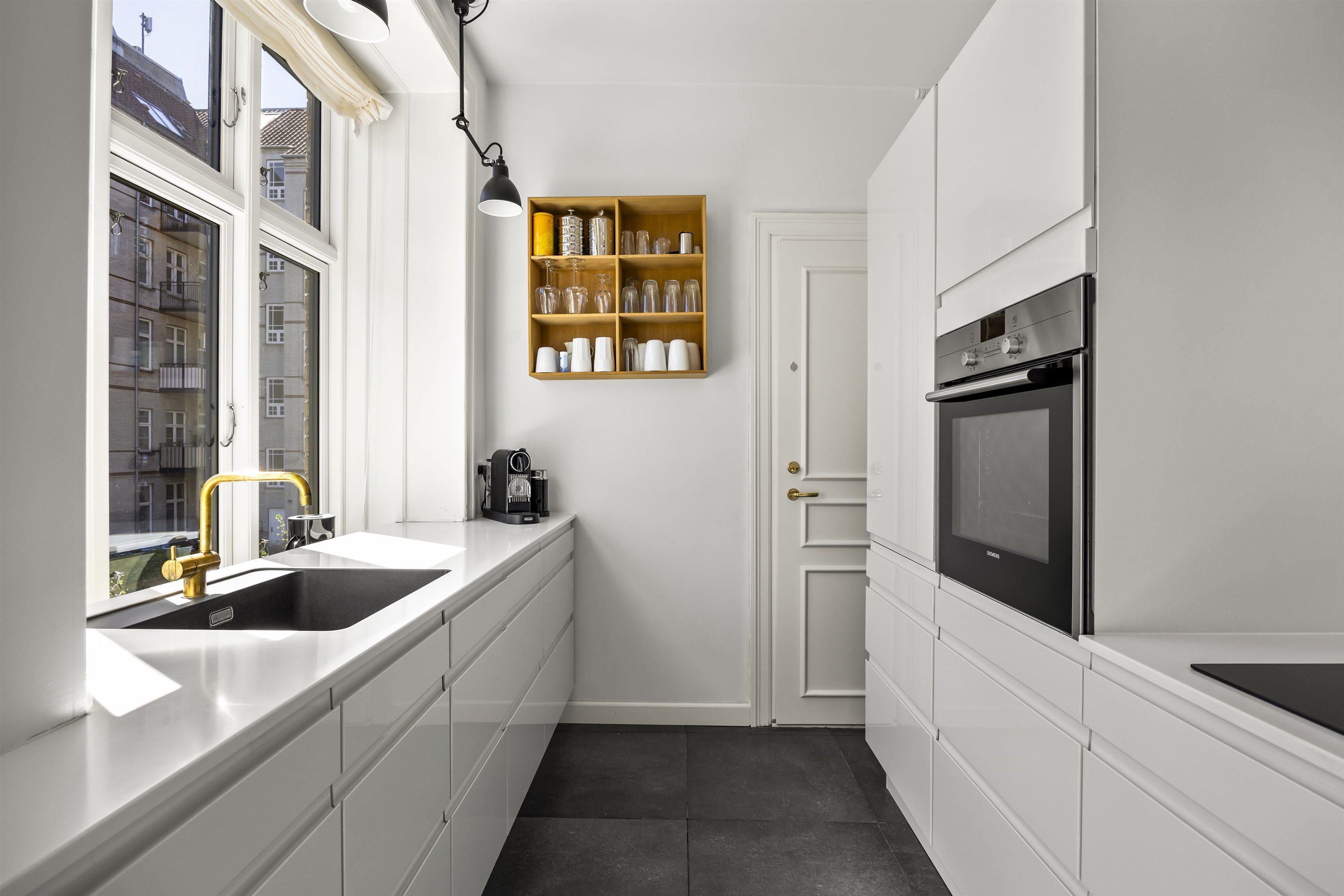 Fremhævet andet billede i fuldskærmstilstand. Billede af Strandvejen 110B, 1. tv., 2900 Hellerup