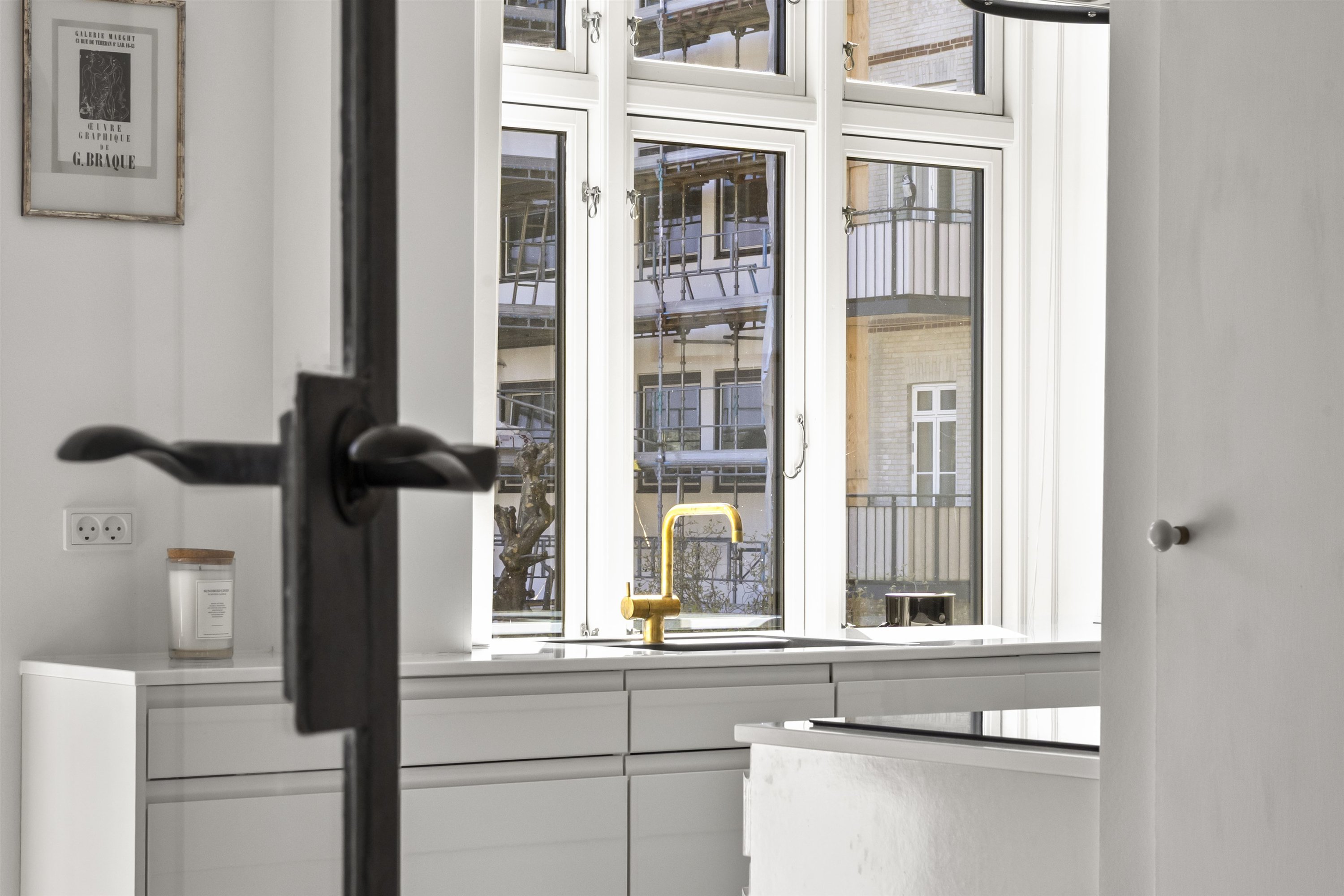 Fremhævet andet billede i fuldskærmstilstand. Billede af Strandvejen 110B, 1. tv., 2900 Hellerup