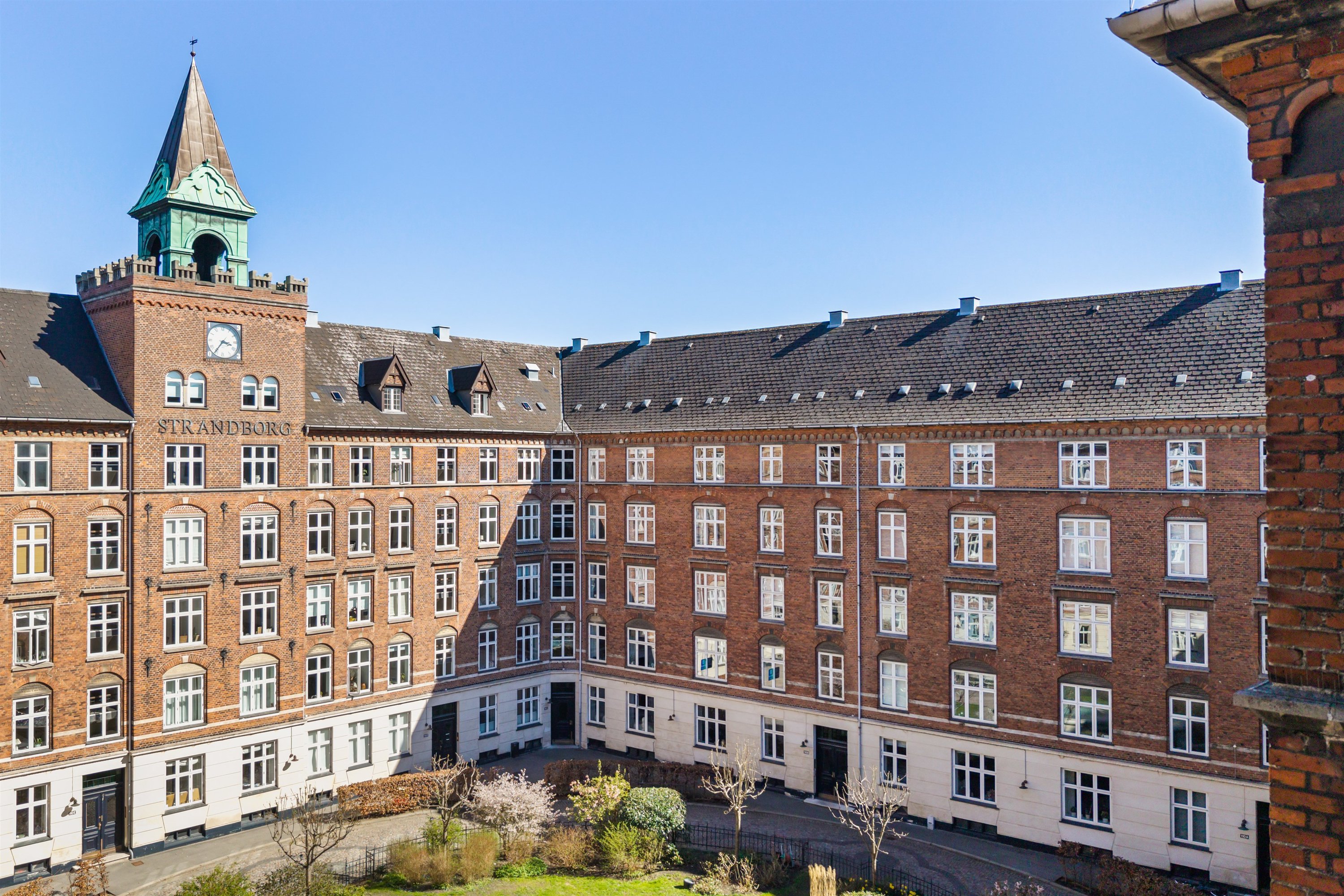 Fremhævet andet billede i fuldskærmstilstand. Billede af Strandvejen 110B, 1. tv., 2900 Hellerup