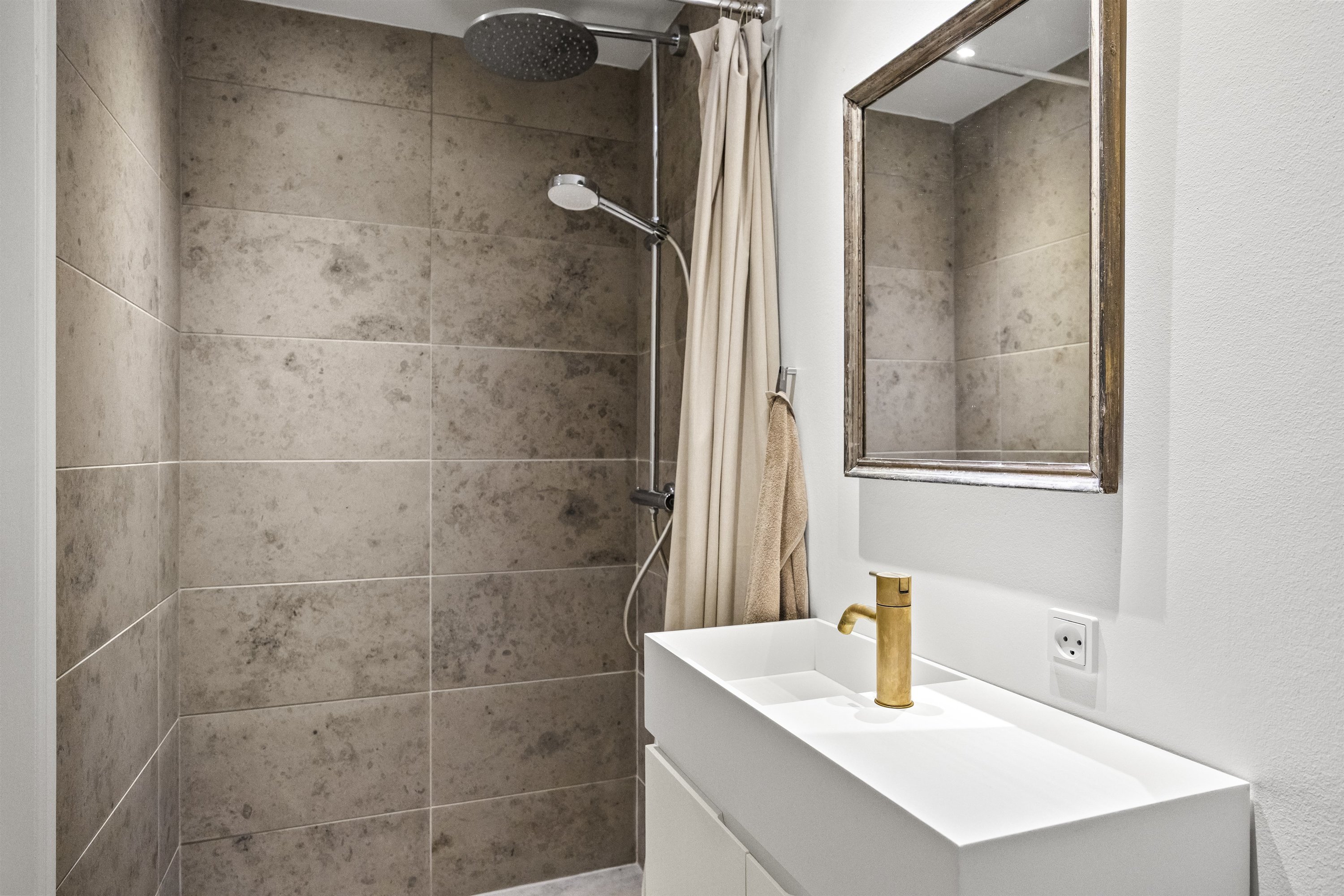 Fremhævet andet billede i fuldskærmstilstand. Billede af Strandvejen 110B, 1. tv., 2900 Hellerup