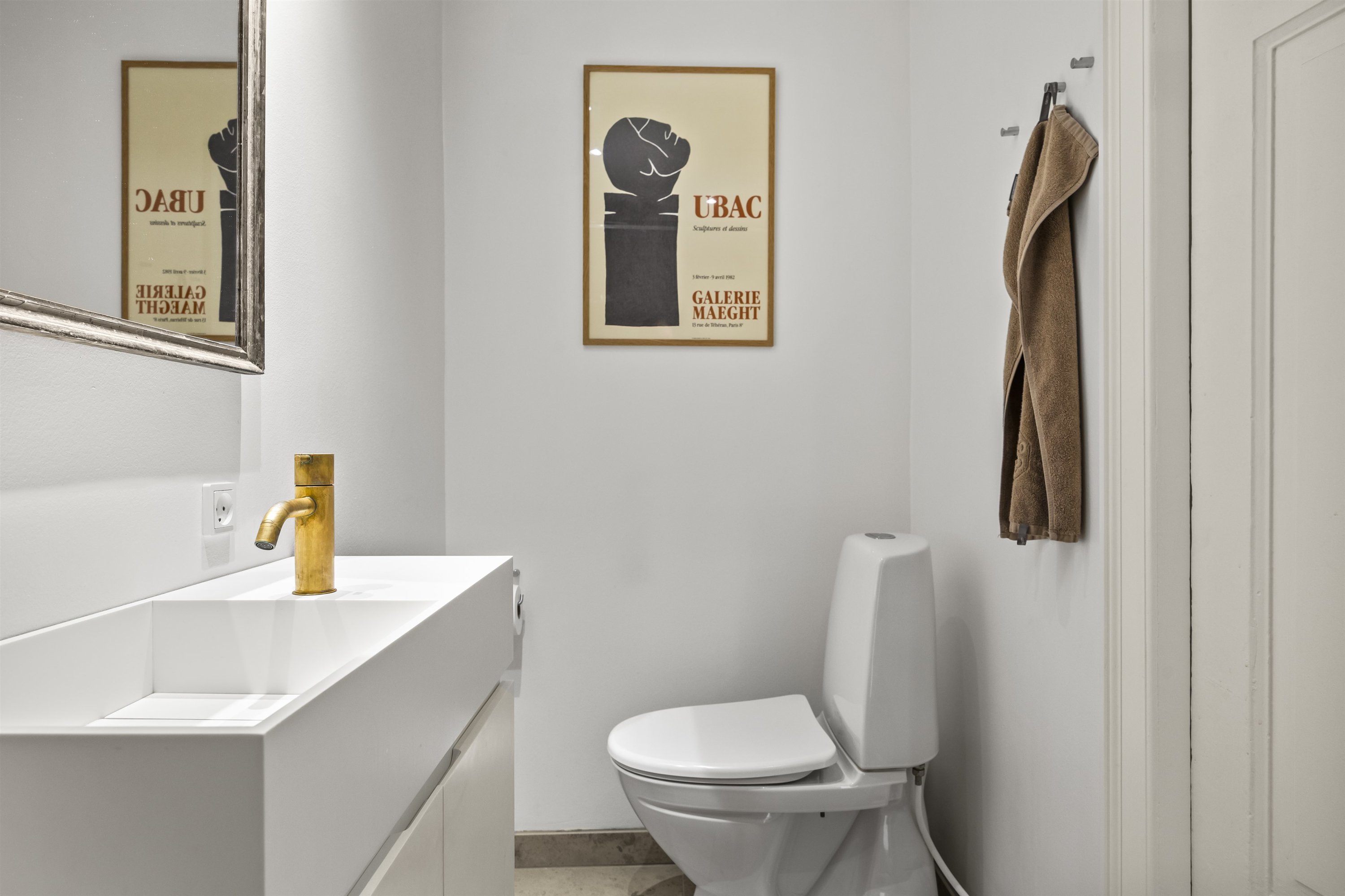 Fremhævet andet billede i fuldskærmstilstand. Billede af Strandvejen 110B, 1. tv., 2900 Hellerup