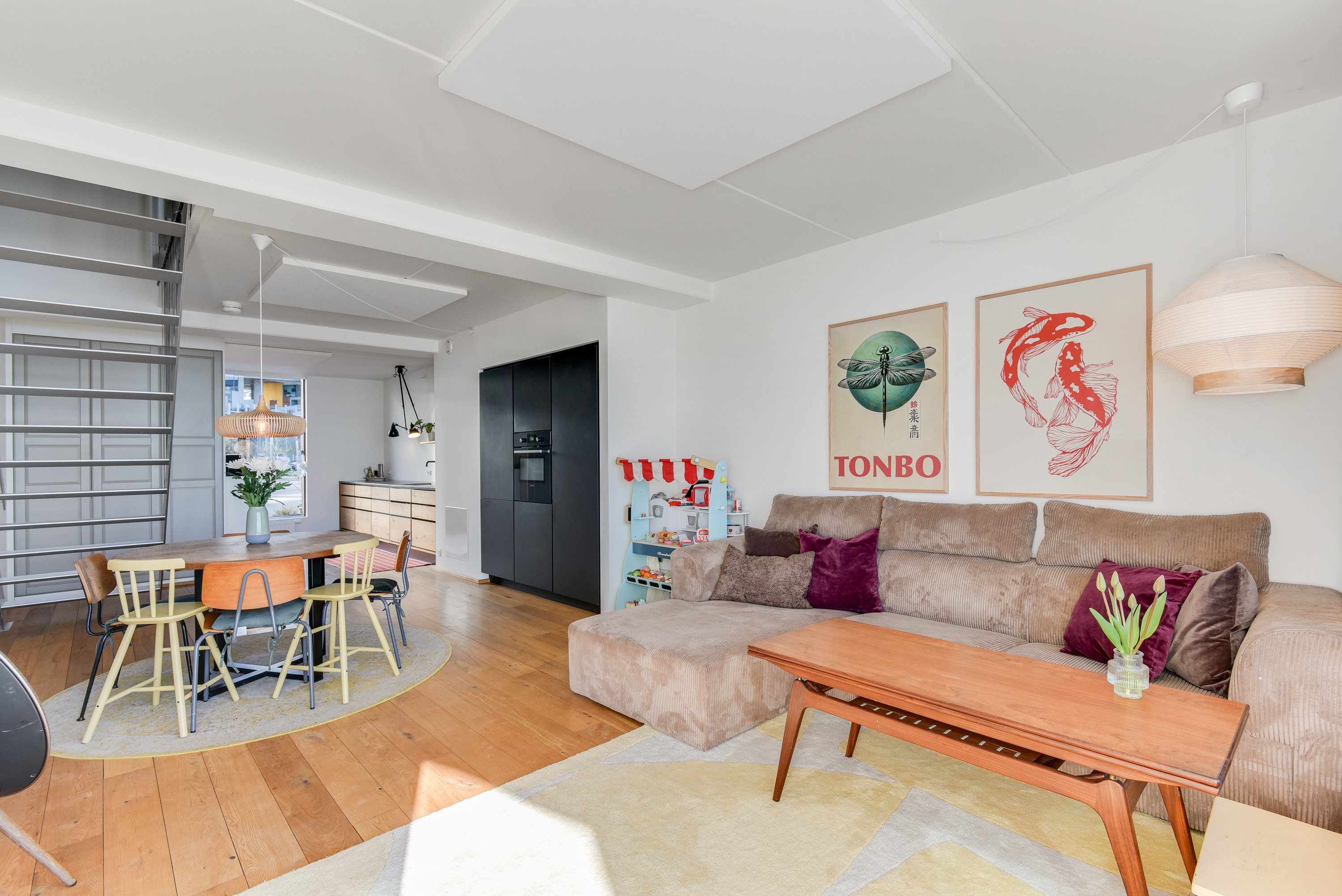 Fremhævet stue billede i fuldskærmstilstand. Billede af Robert Jacobsens Vej 84, st.. t2., 2300 København S