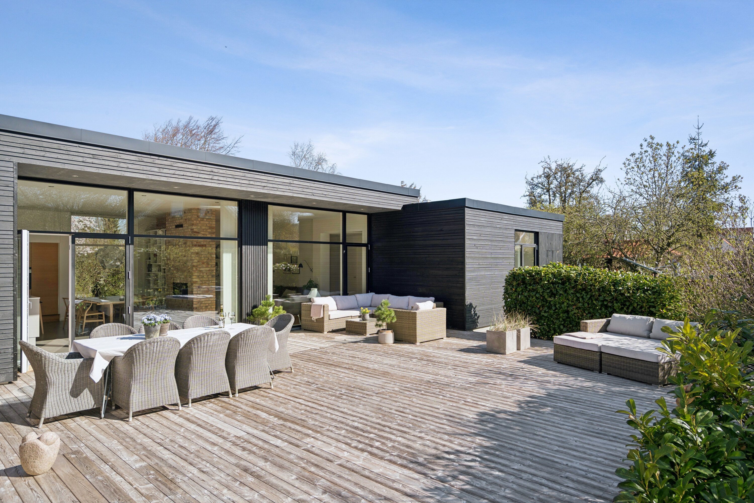 Fremhævet terrasse billede i fuldskærmstilstand. Billede af Lillisvej 4, 9000 Aalborg