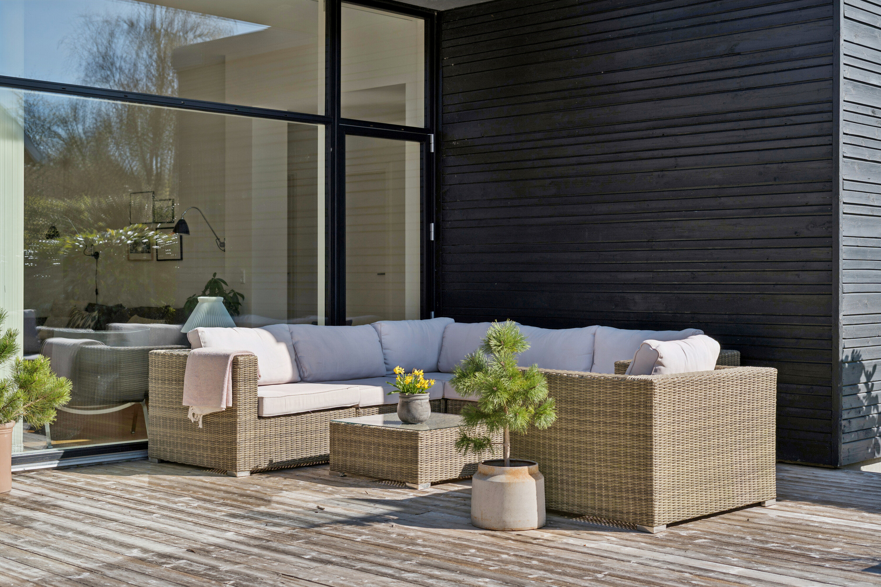 Fremhævet terrasse billede i fuldskærmstilstand. Billede af Lillisvej 4, 9000 Aalborg