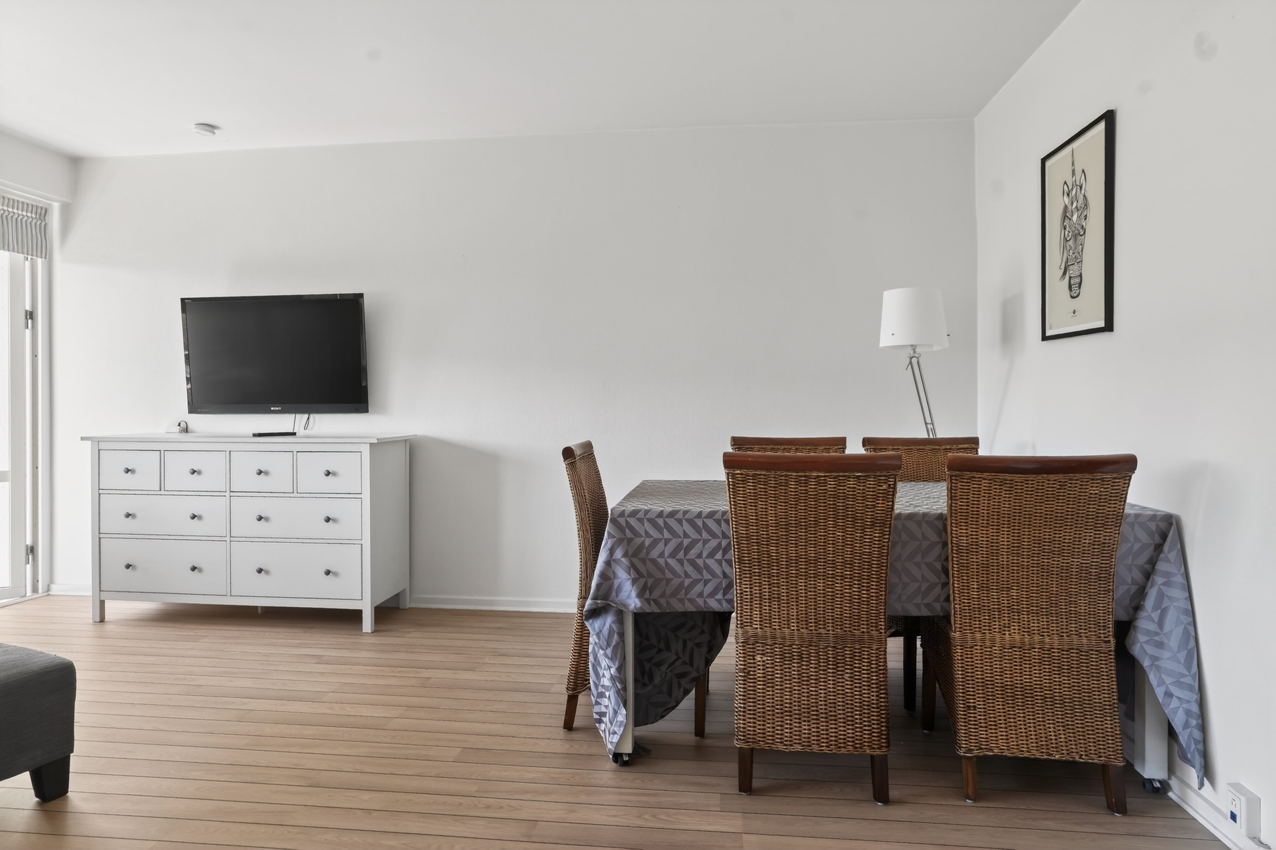 Fremhævet stue billede i fuldskærmstilstand. Billede af Ericavej 147, 2. 33., 2820 Gentofte