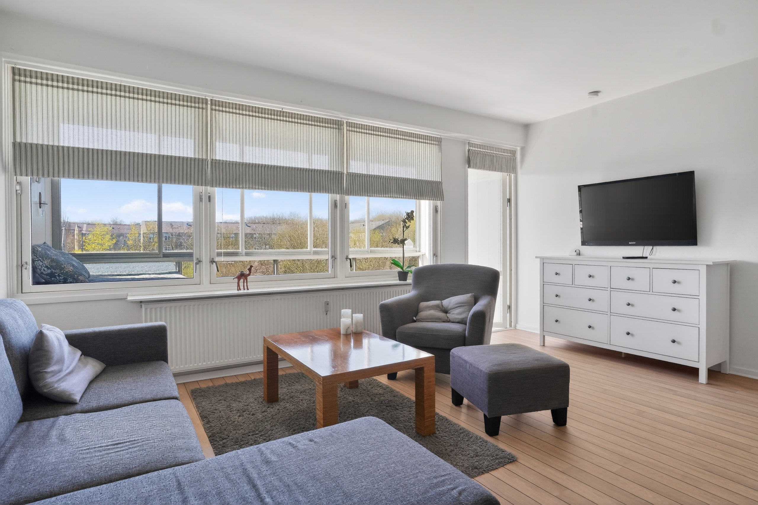 Fremhævet stue billede i fuldskærmstilstand. Billede af Ericavej 147, 2. 33., 2820 Gentofte