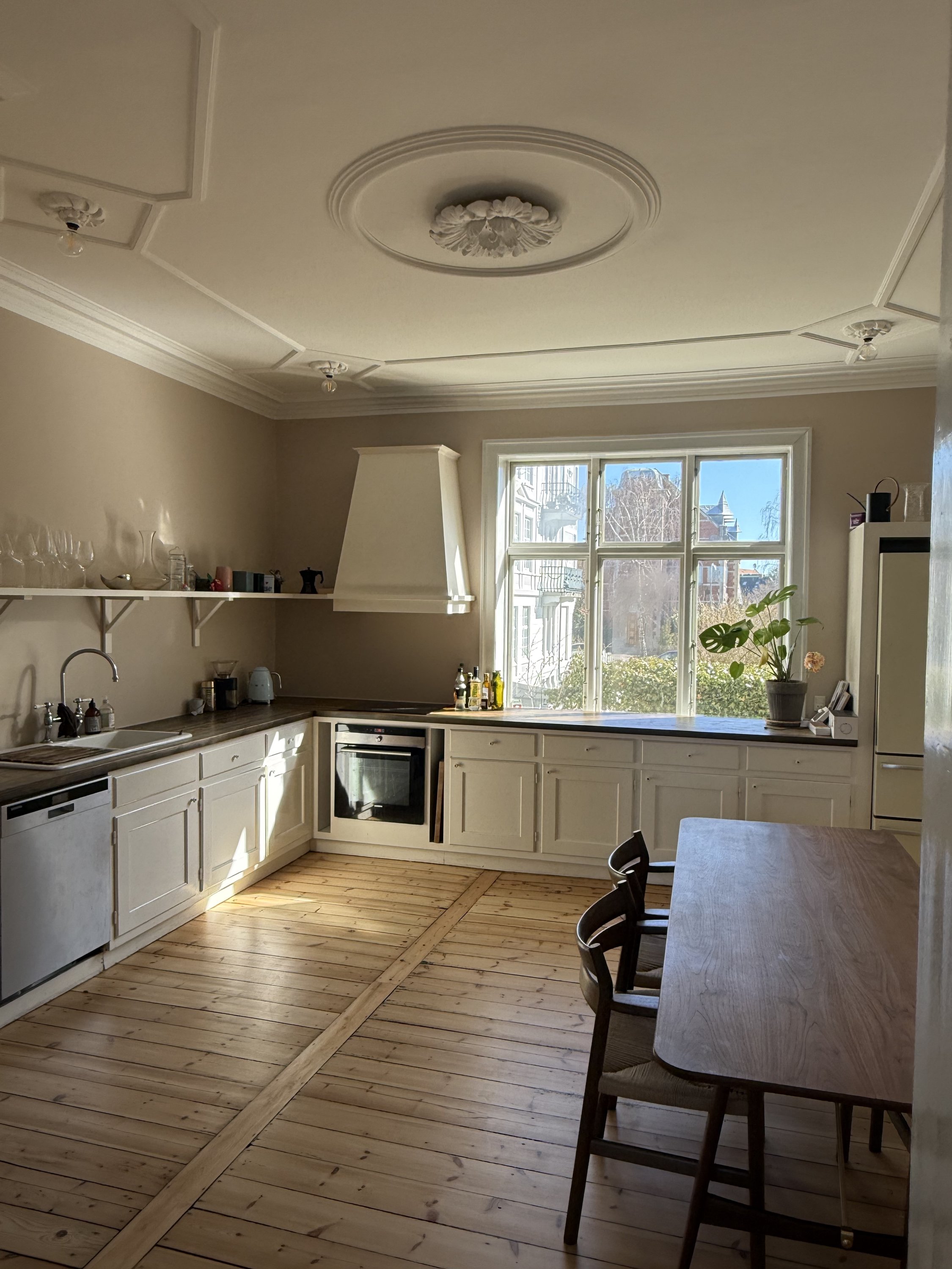 Fremhævet  billede i fuldskærmstilstand. Billede af Forårsvej 8, st.., 2920 Charlottenlund