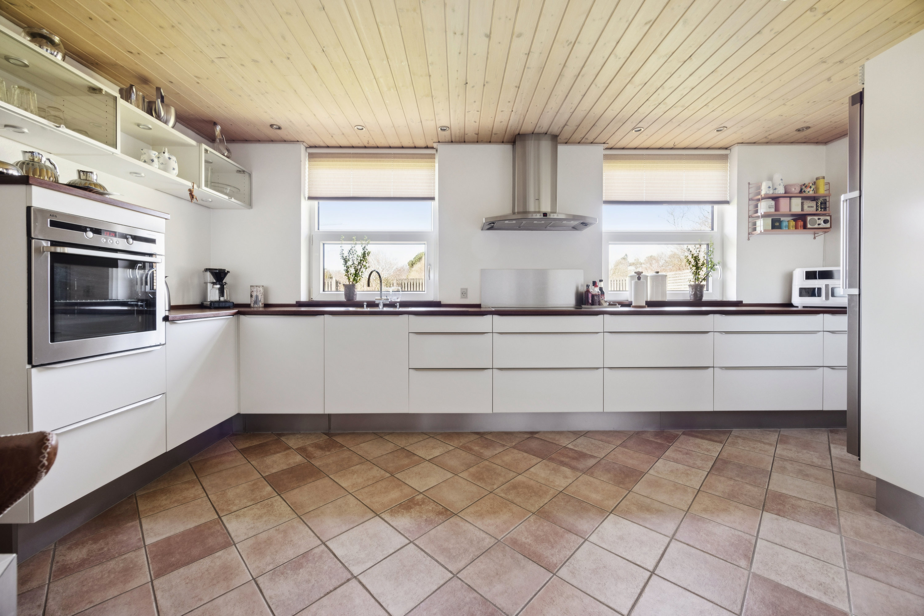 Fremhævet køkken billede i fuldskærmstilstand. Billede af Enebærvænget 10, 9850 Hirtshals