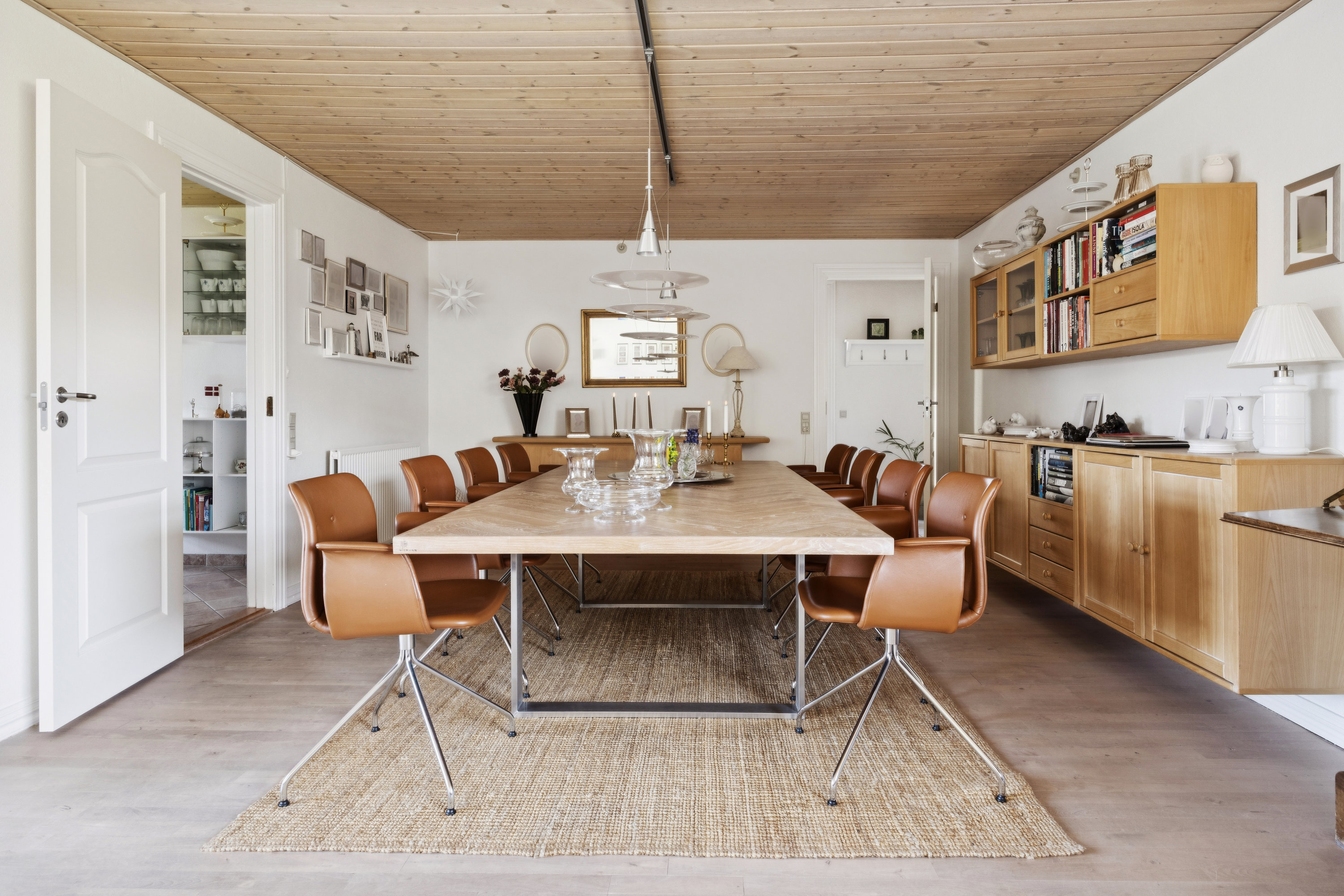 Fremhævet stue billede i fuldskærmstilstand. Billede af Enebærvænget 10, 9850 Hirtshals