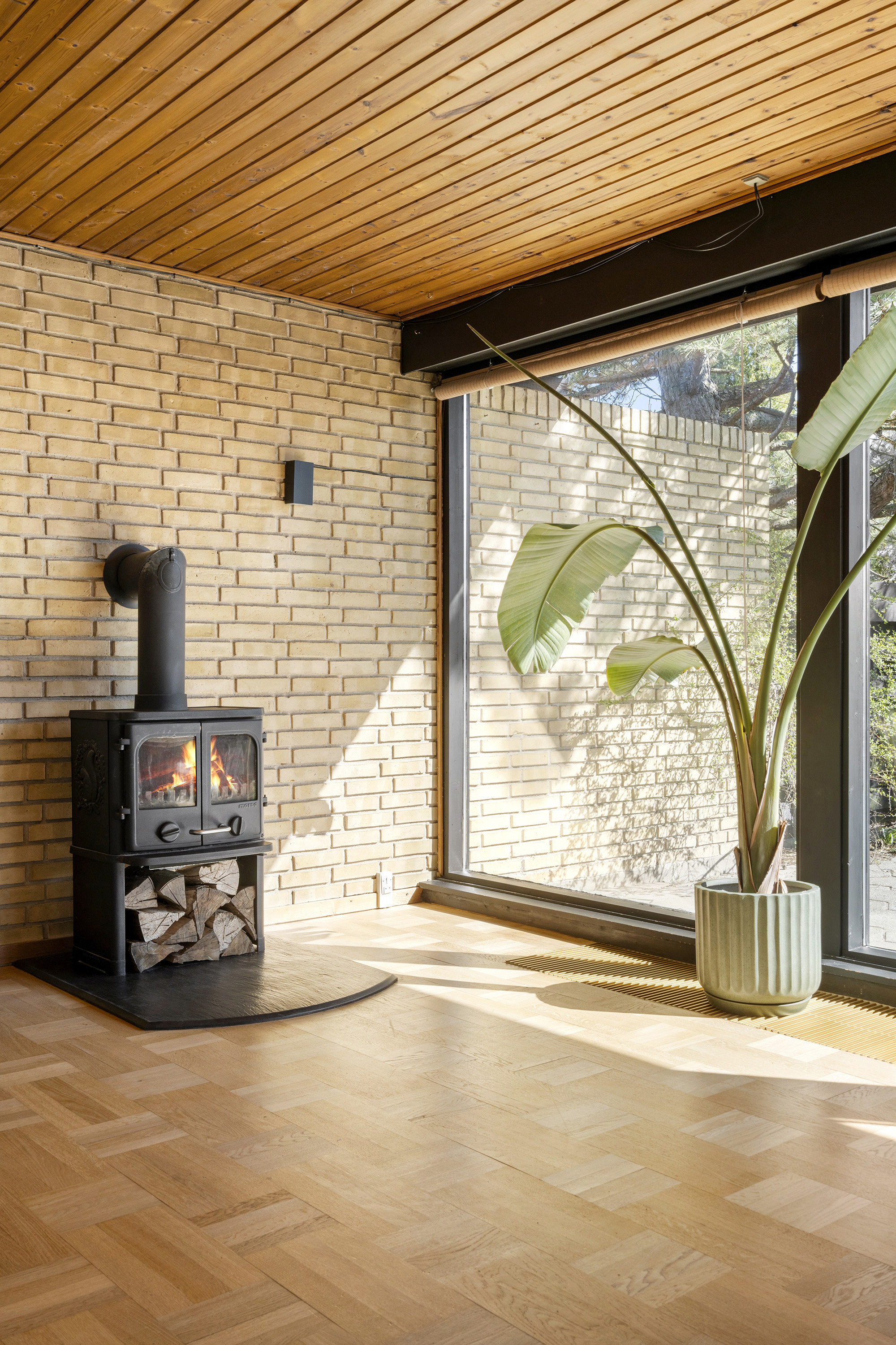 Fremhævet stue billede i fuldskærmstilstand. Billede af Gammel Køge Landevej 775B, 2660 Brøndby Strand