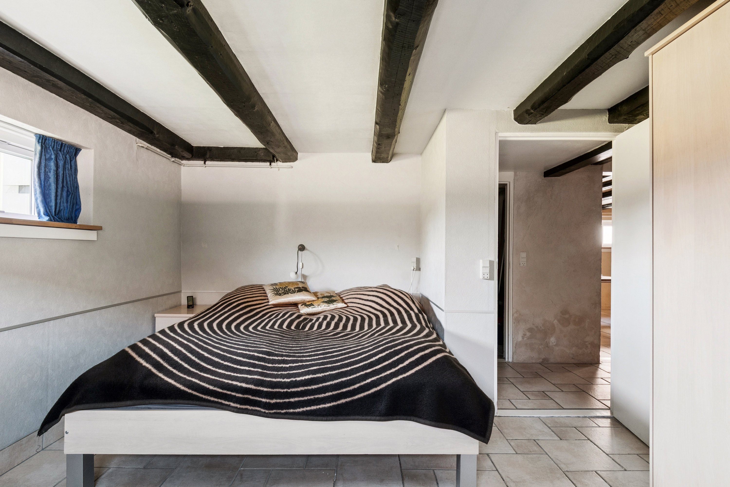 Fremhævet værelse billede i fuldskærmstilstand. Billede af Hjallerup Alle 16, 2770 Kastrup