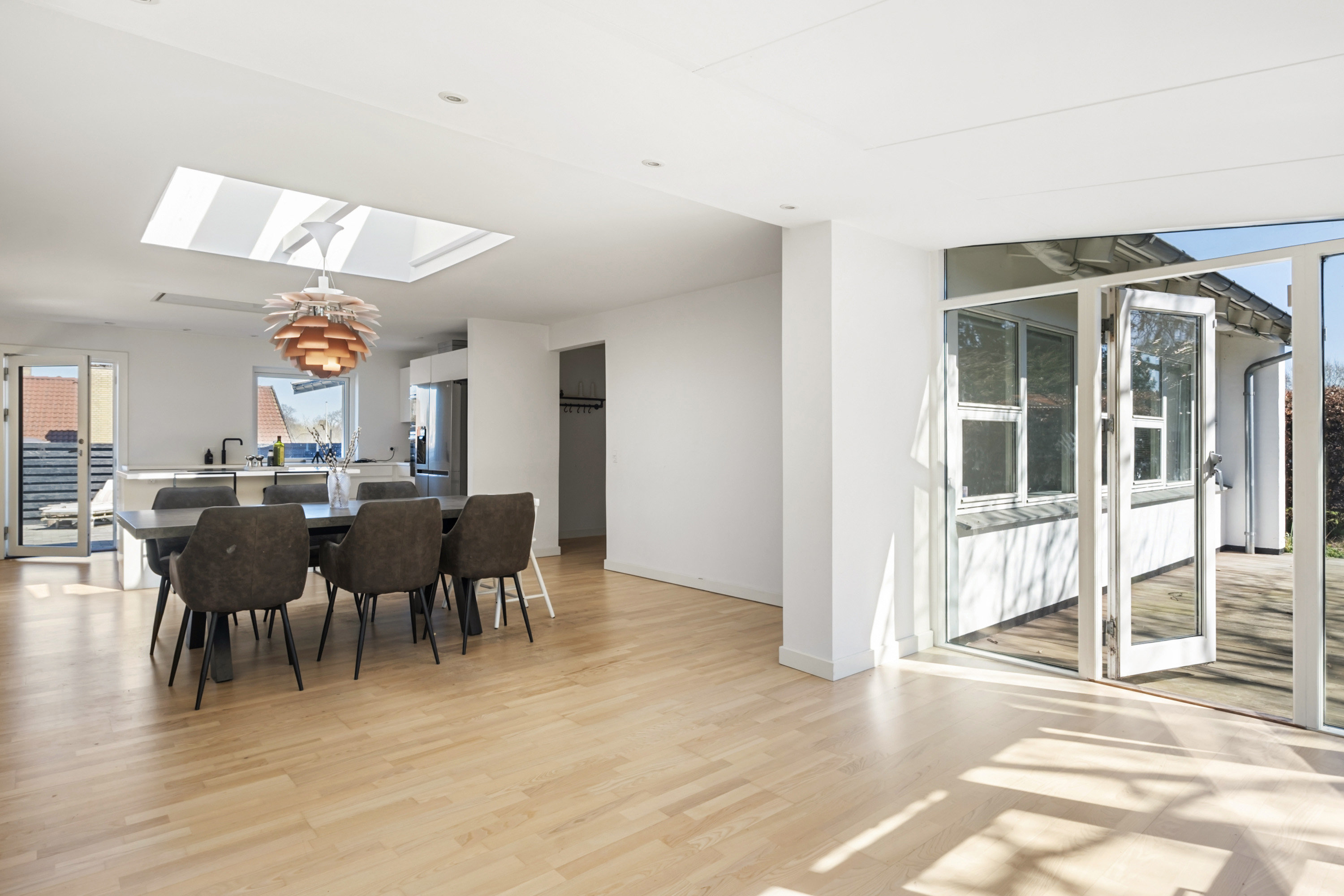 Fremhævet spisestue billede i fuldskærmstilstand. Billede af Hovgårdsvej 11, 3060 Espergærde