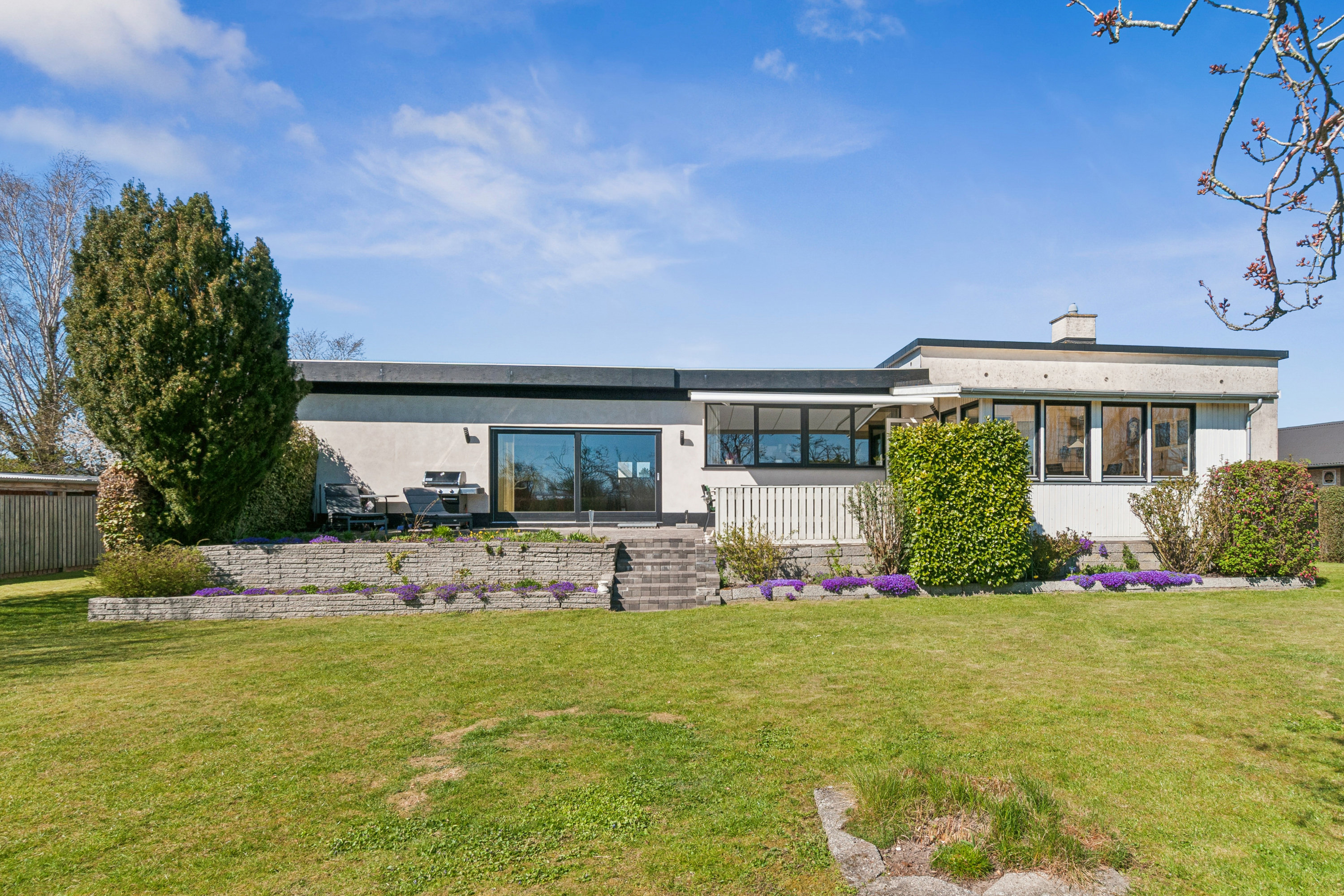 Fremhævet andet billede i fuldskærmstilstand. Billede af Hjallerup Alle 16, 2770 Kastrup