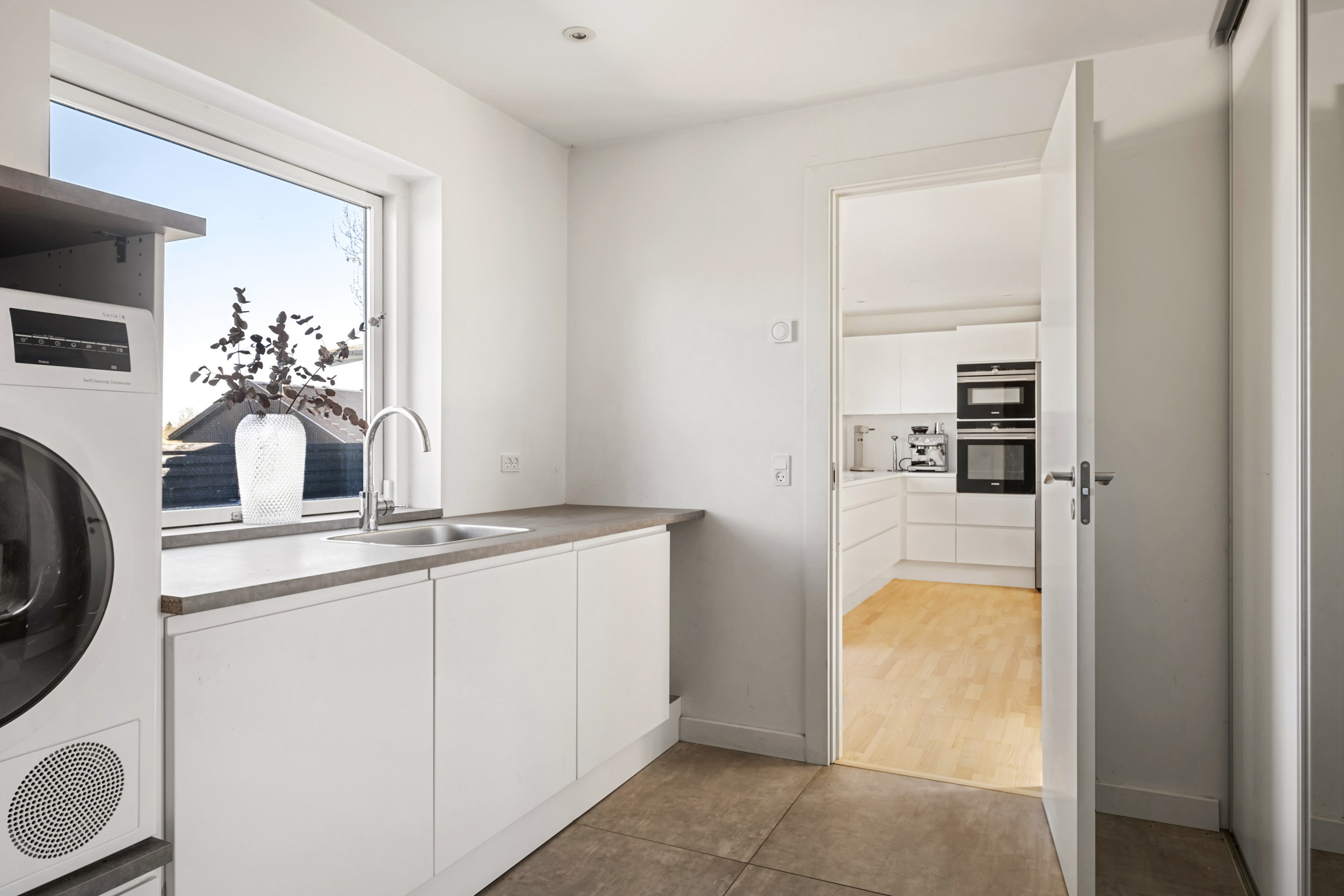 Fremhævet værelse billede i fuldskærmstilstand. Billede af Hovgårdsvej 11, 3060 Espergærde