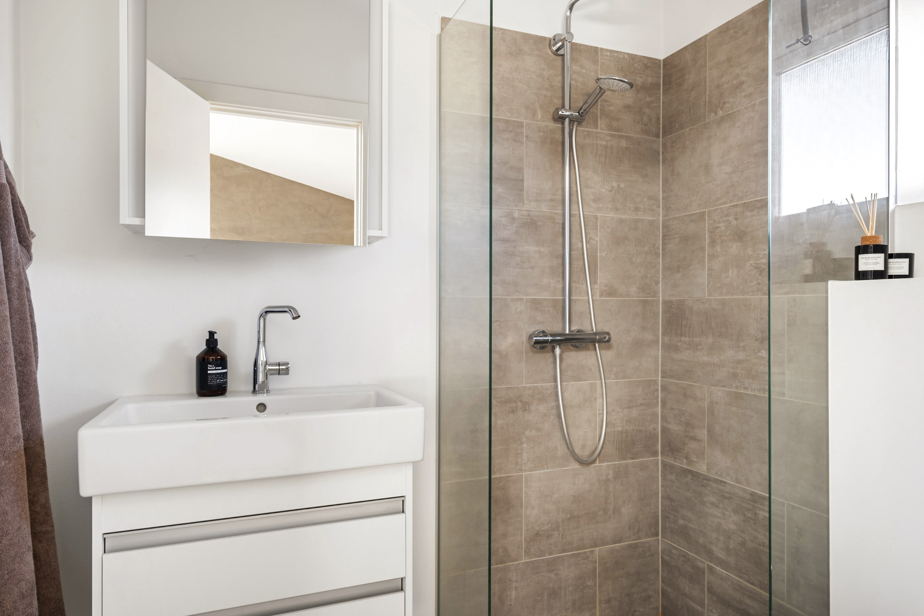 Fremhævet badeværelse billede i fuldskærmstilstand. Billede af Hovgårdsvej 11, 3060 Espergærde