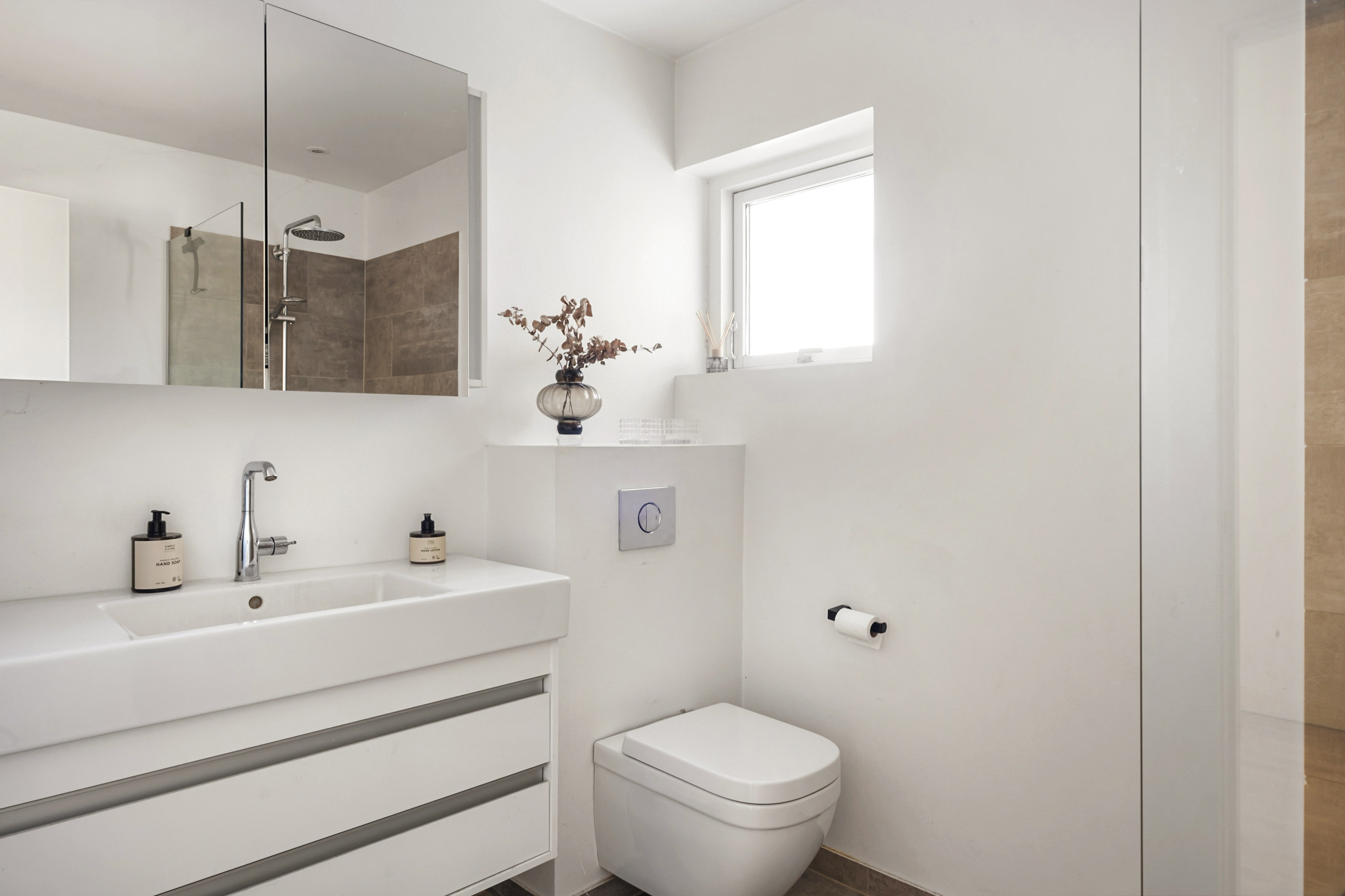 Fremhævet badeværelse billede i fuldskærmstilstand. Billede af Hovgårdsvej 11, 3060 Espergærde