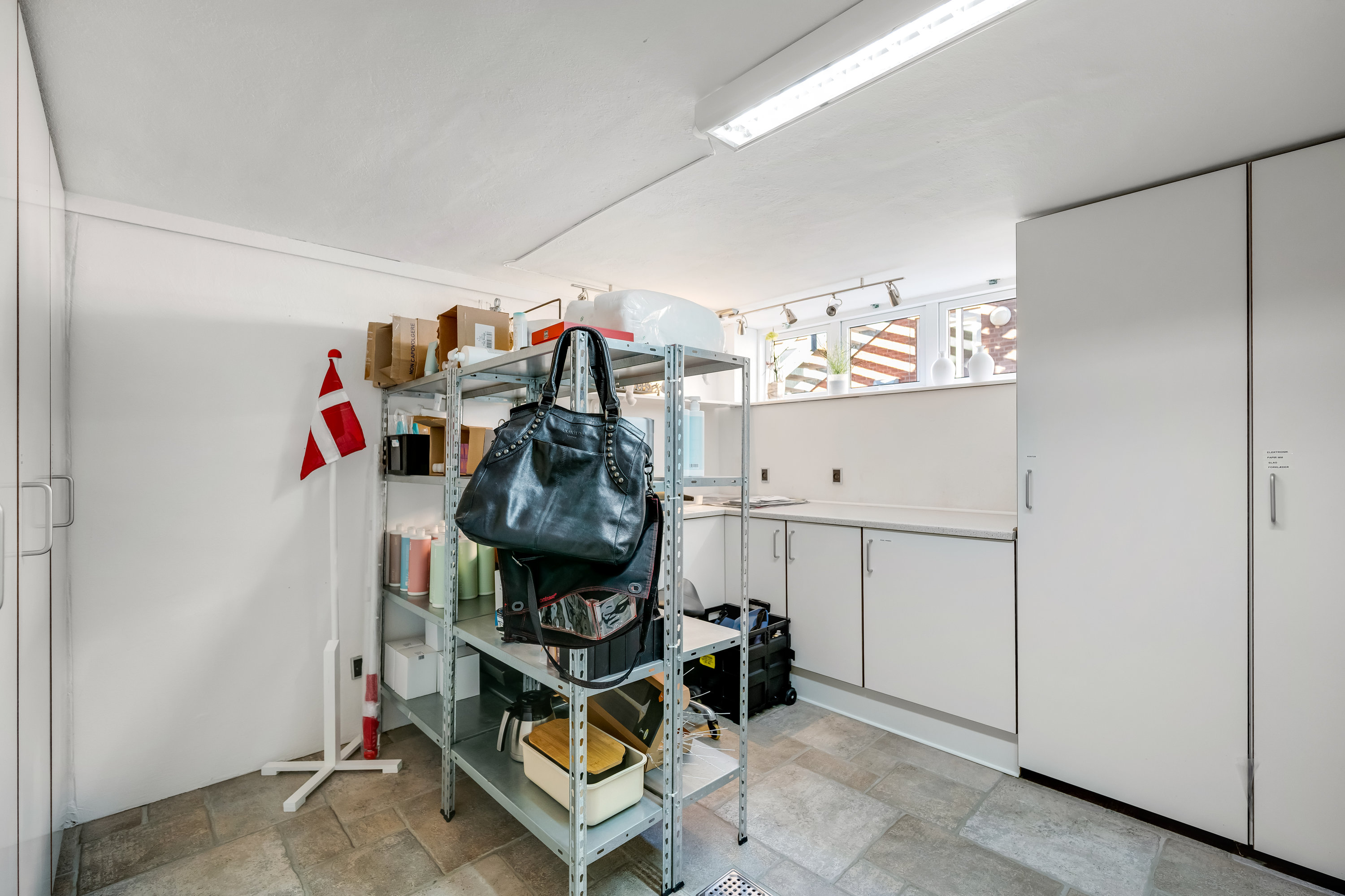 Fremhævet opbevaringsrum billede i fuldskærmstilstand. Billede af Søndergade 22, 6920 Videbæk