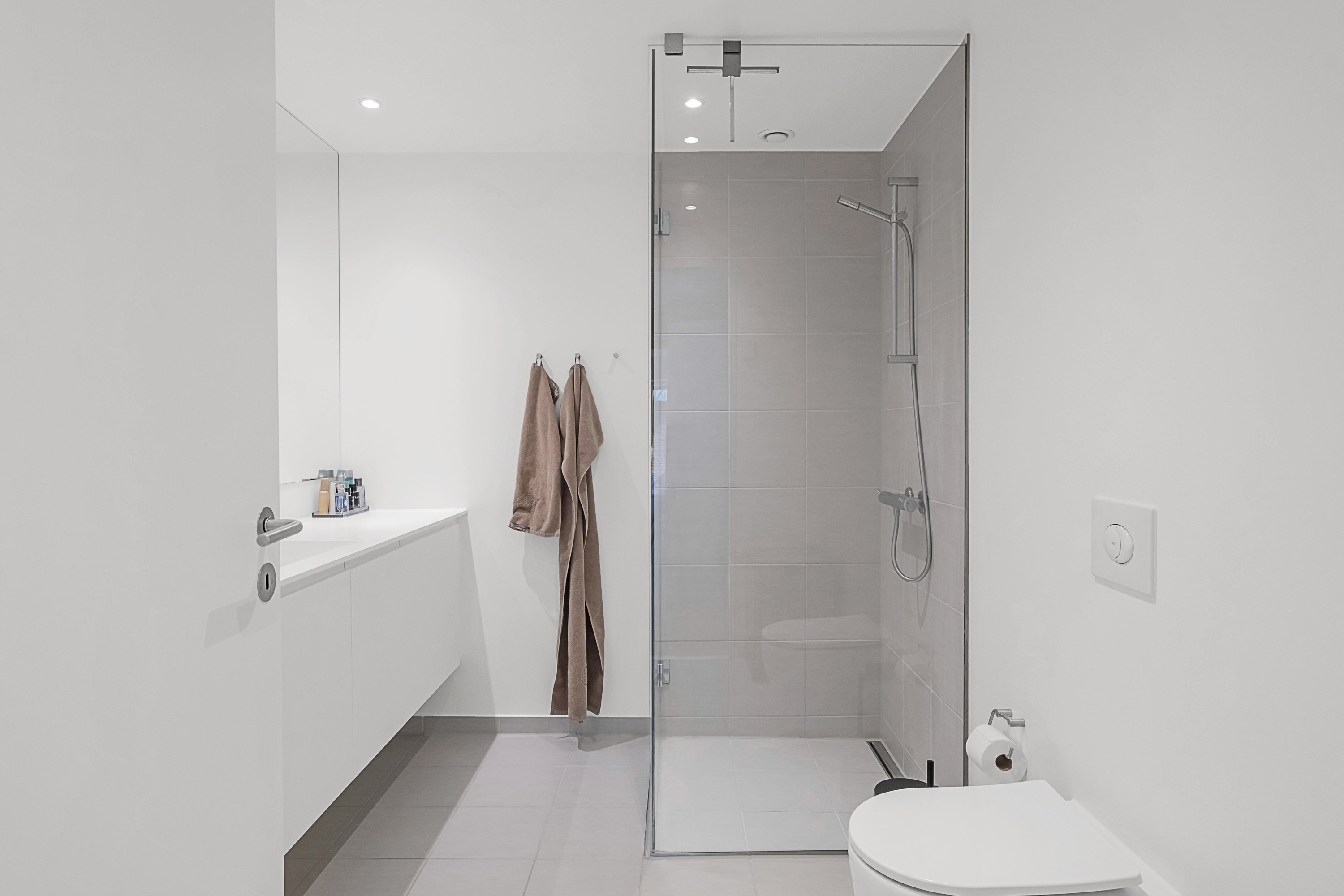 Fremhævet badeværelse billede i fuldskærmstilstand. Billede af Ceresbyen 40, 2. 3., 8000 Aarhus C