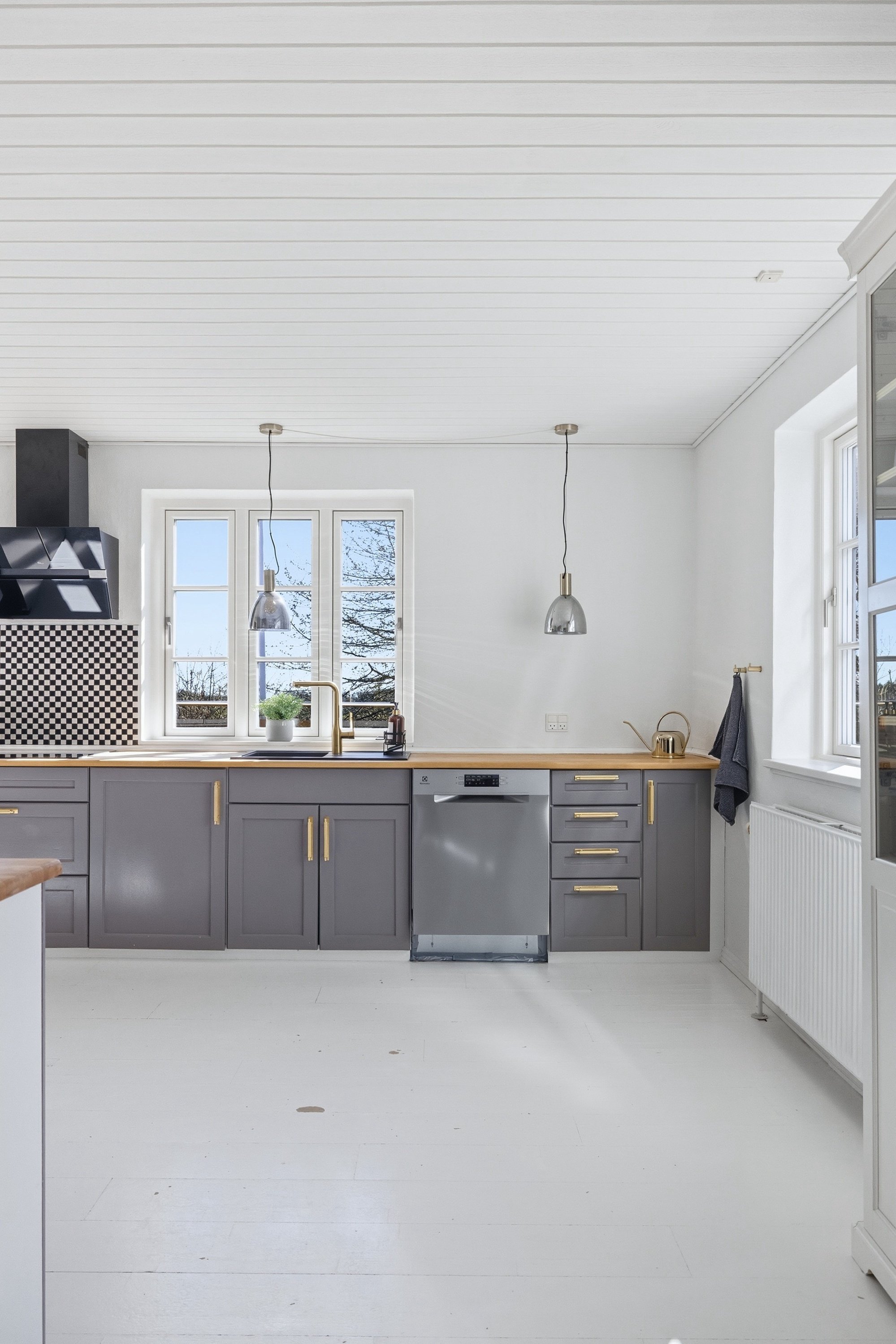 Fremhævet  billede i fuldskærmstilstand. Billede af Fårupvej 6, 8471 Sabro