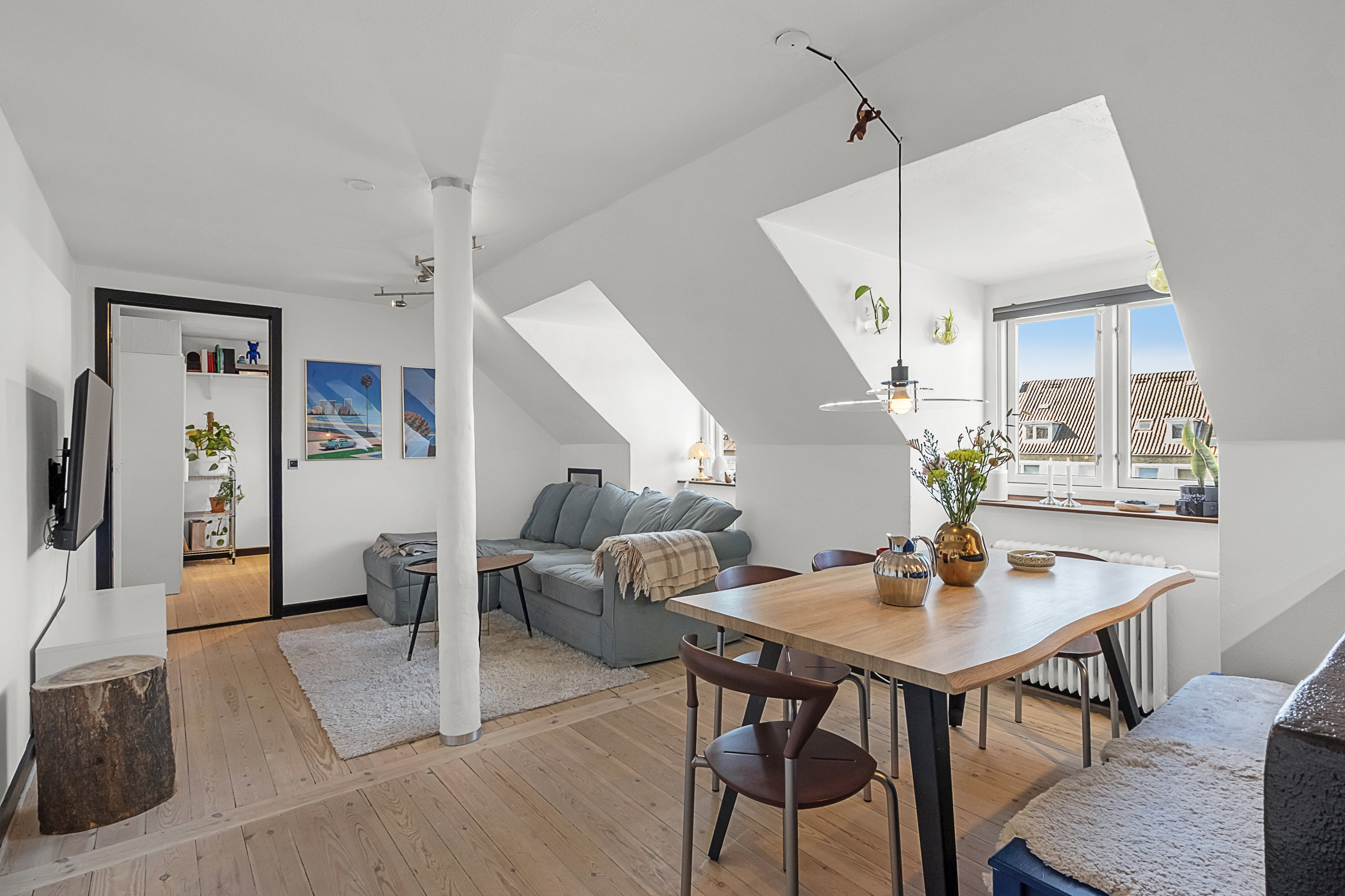 Fremhævet stue billede i fuldskærmstilstand. Billede af Søndre Ringgade 77, 5. 1., 8000 Aarhus C