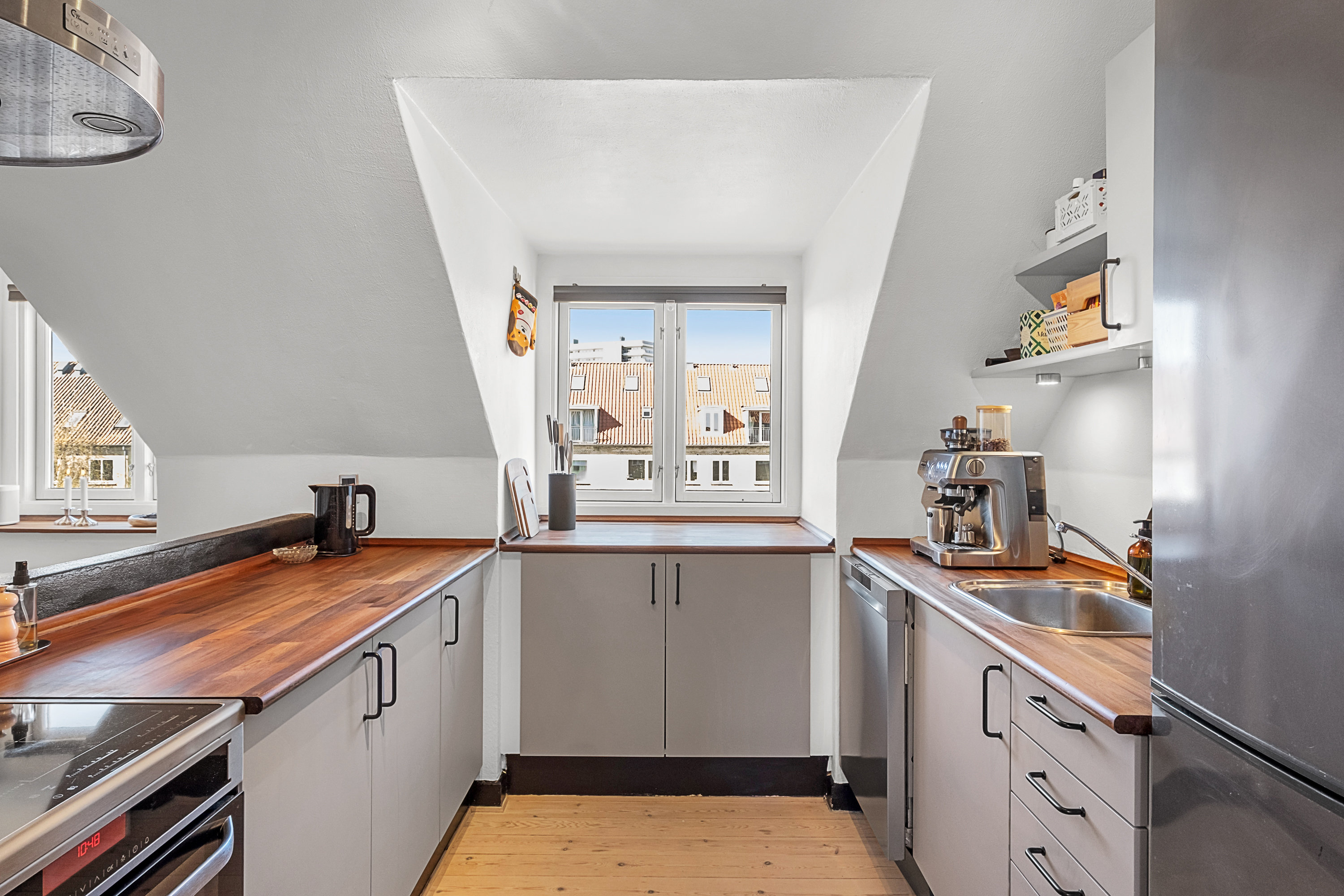 Fremhævet køkken billede i fuldskærmstilstand. Billede af Søndre Ringgade 77, 5. 1., 8000 Aarhus C