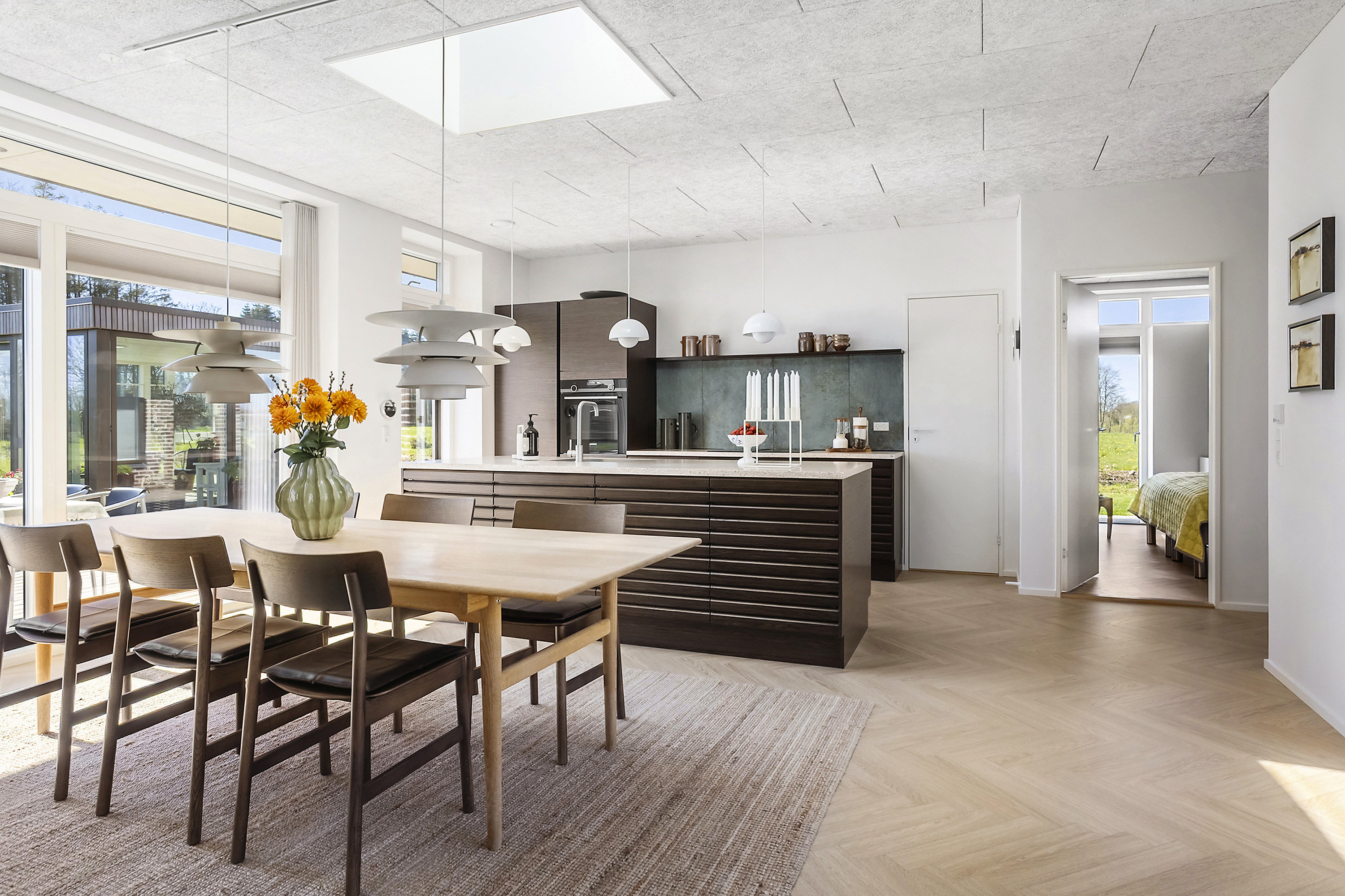 Fremhævet spisekøkken billede i fuldskærmstilstand. Billede af Vigårdsvej 12, Læborg, 6600 Vejen