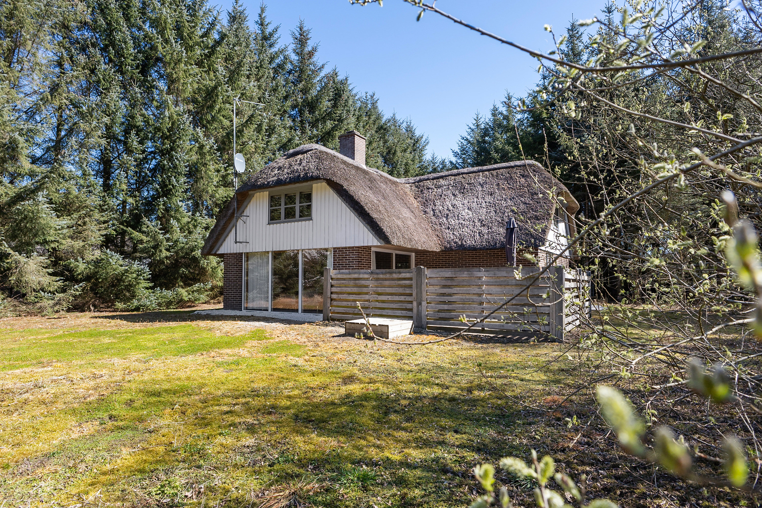 Fremhævet ejendommen billede i fuldskærmstilstand. Billede af Vester Mosevej 9, Husby, 6990 Ulfborg