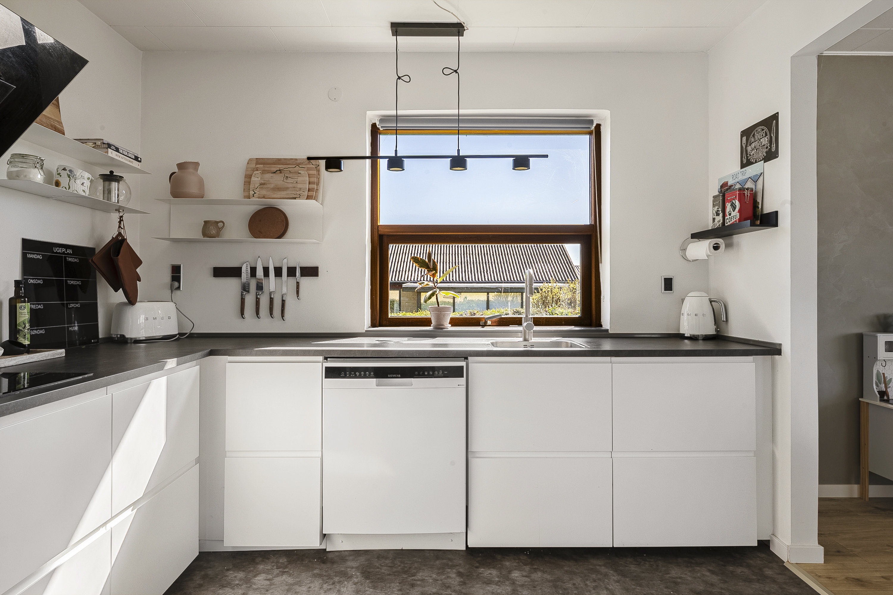 Fremhævet køkken billede i fuldskærmstilstand. Billede af Kantatealle 16, 8700 Horsens