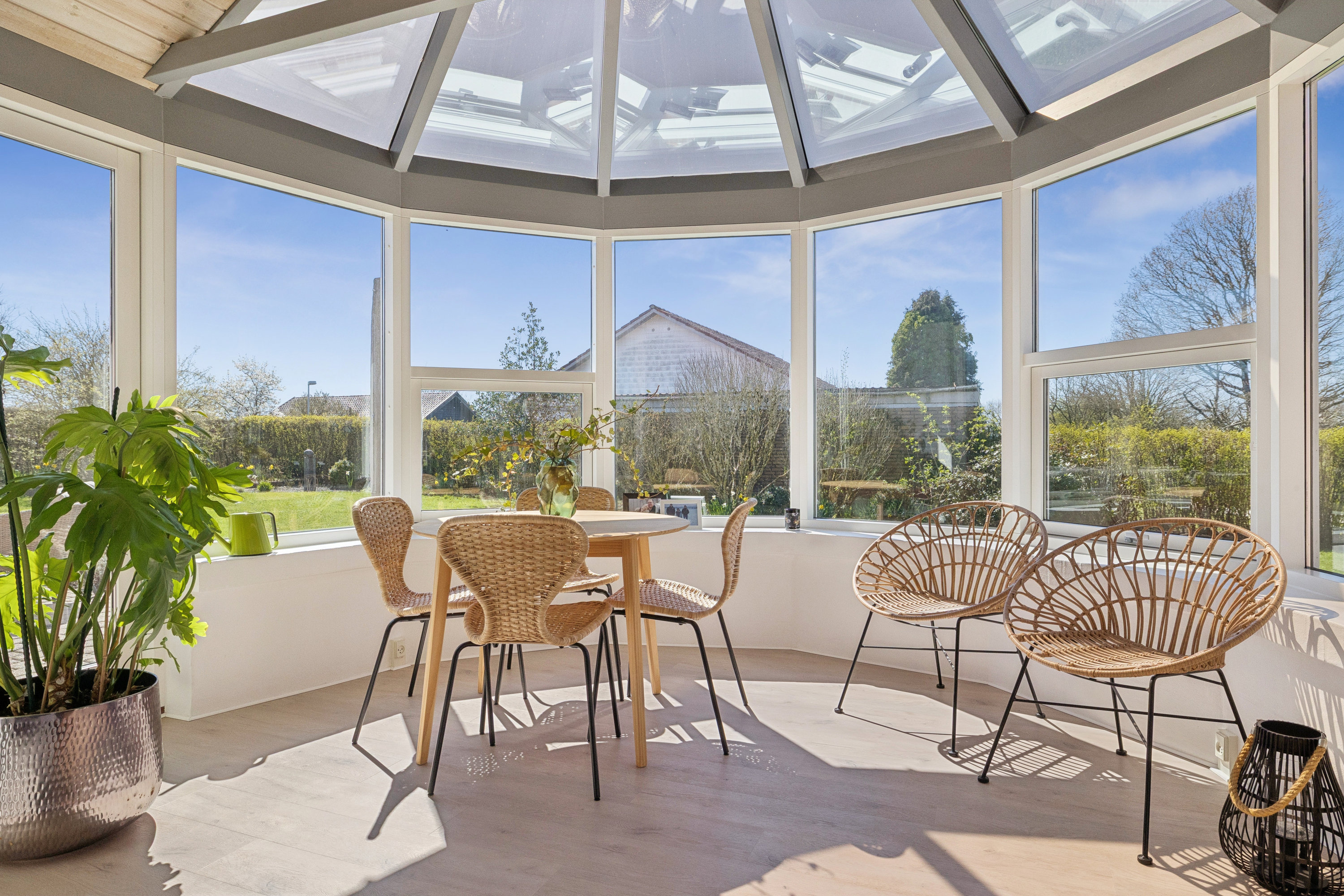 Fremhævet udestue billede i fuldskærmstilstand. Billede af H C Andersens Vej 4, 8660 Skanderborg