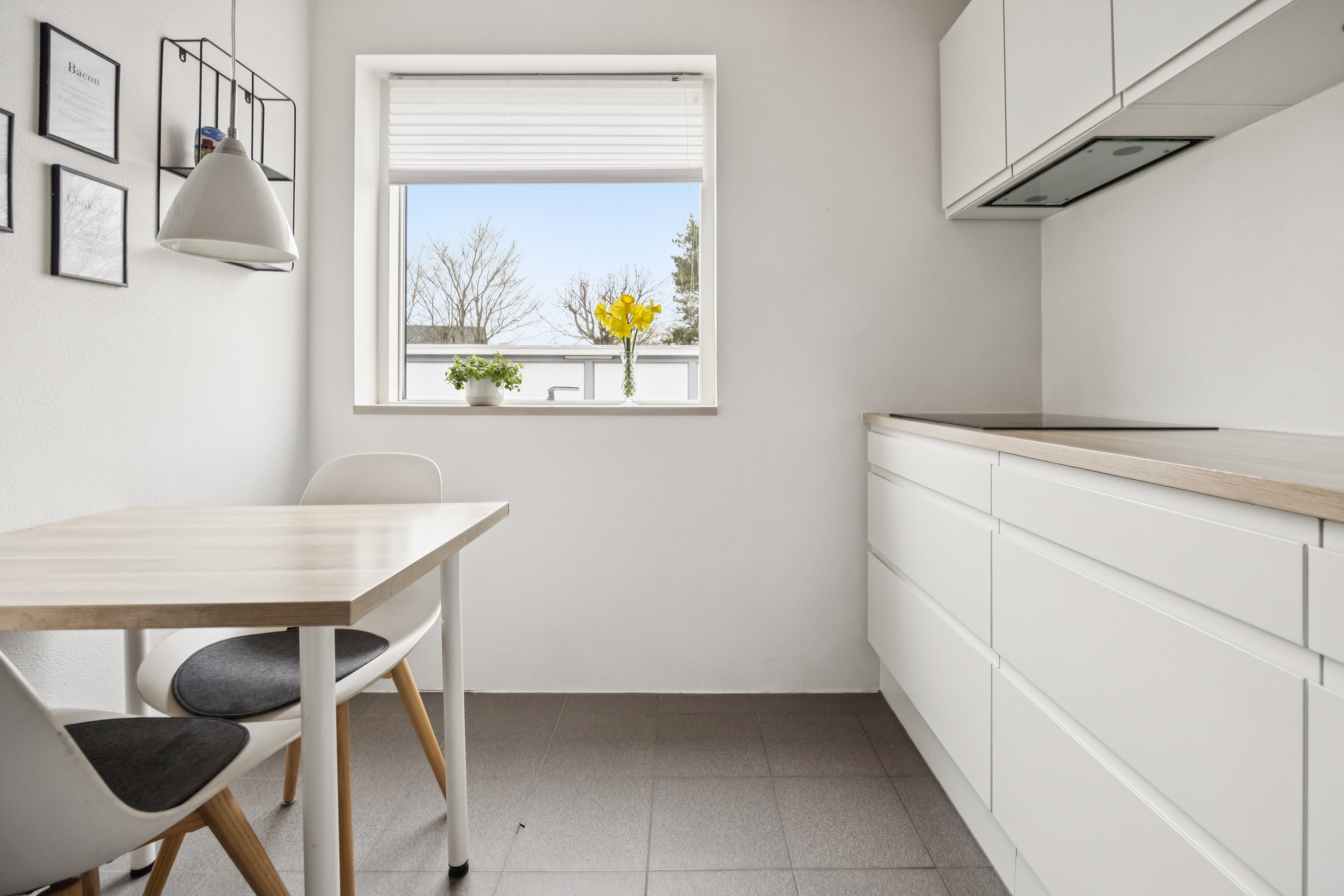 Fremhævet køkken billede i fuldskærmstilstand. Billede af Lindholmsvej 89B, 9400 Nørresundby