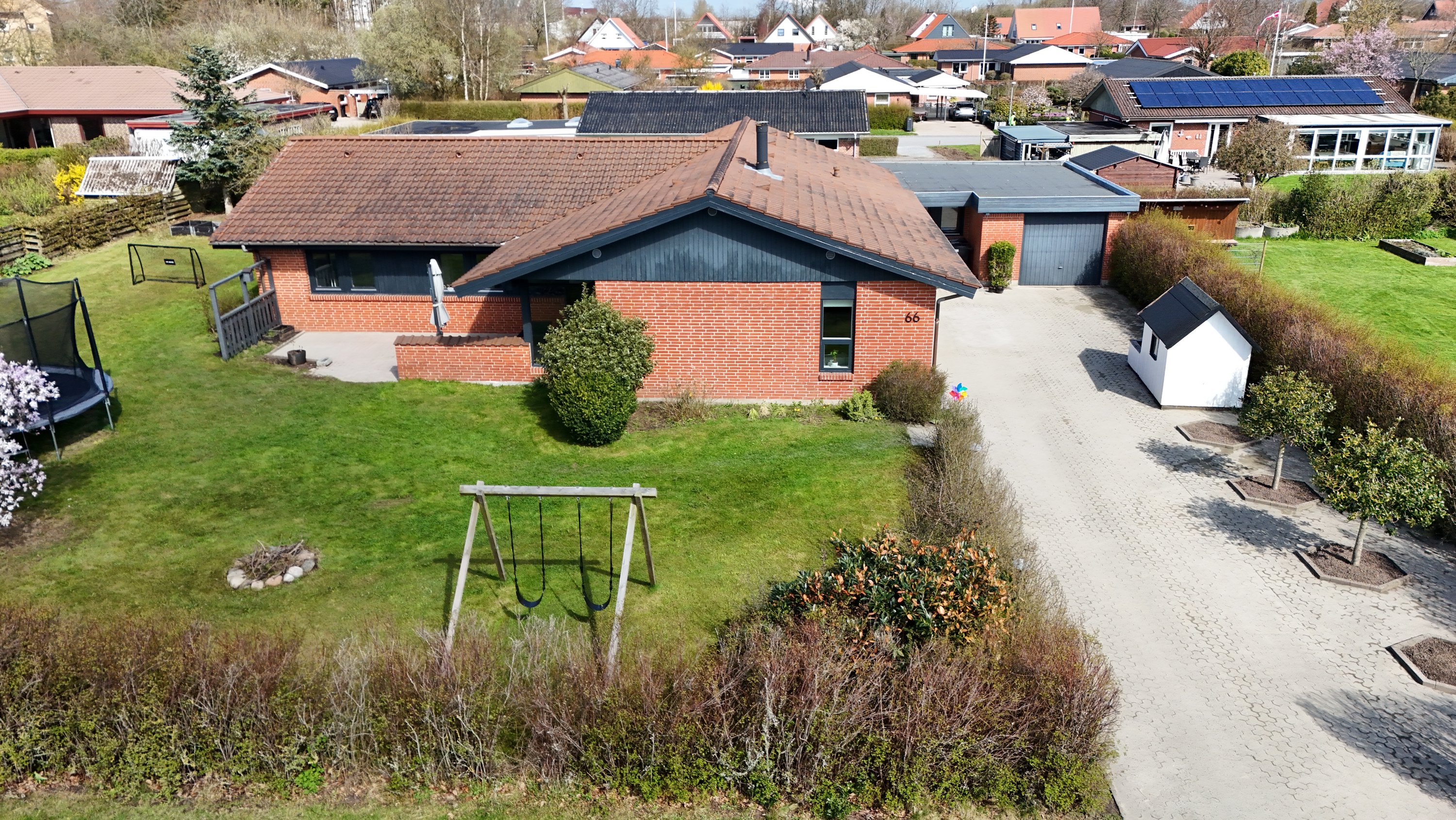 Fremhævet drone billede i fuldskærmstilstand. Billede af Fjordparken 66, 9500 Hobro