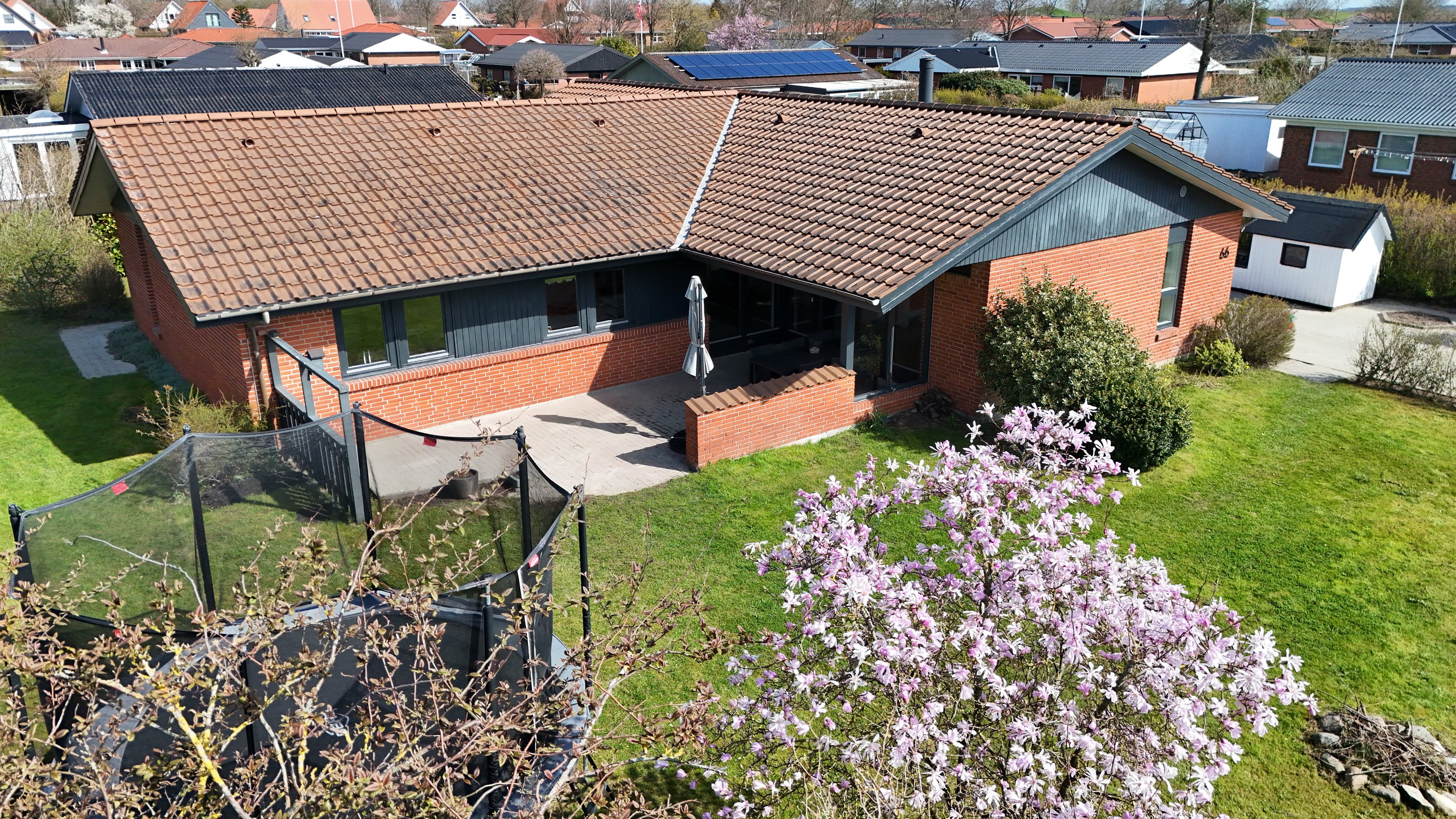 Fremhævet drone billede i fuldskærmstilstand. Billede af Fjordparken 66, 9500 Hobro