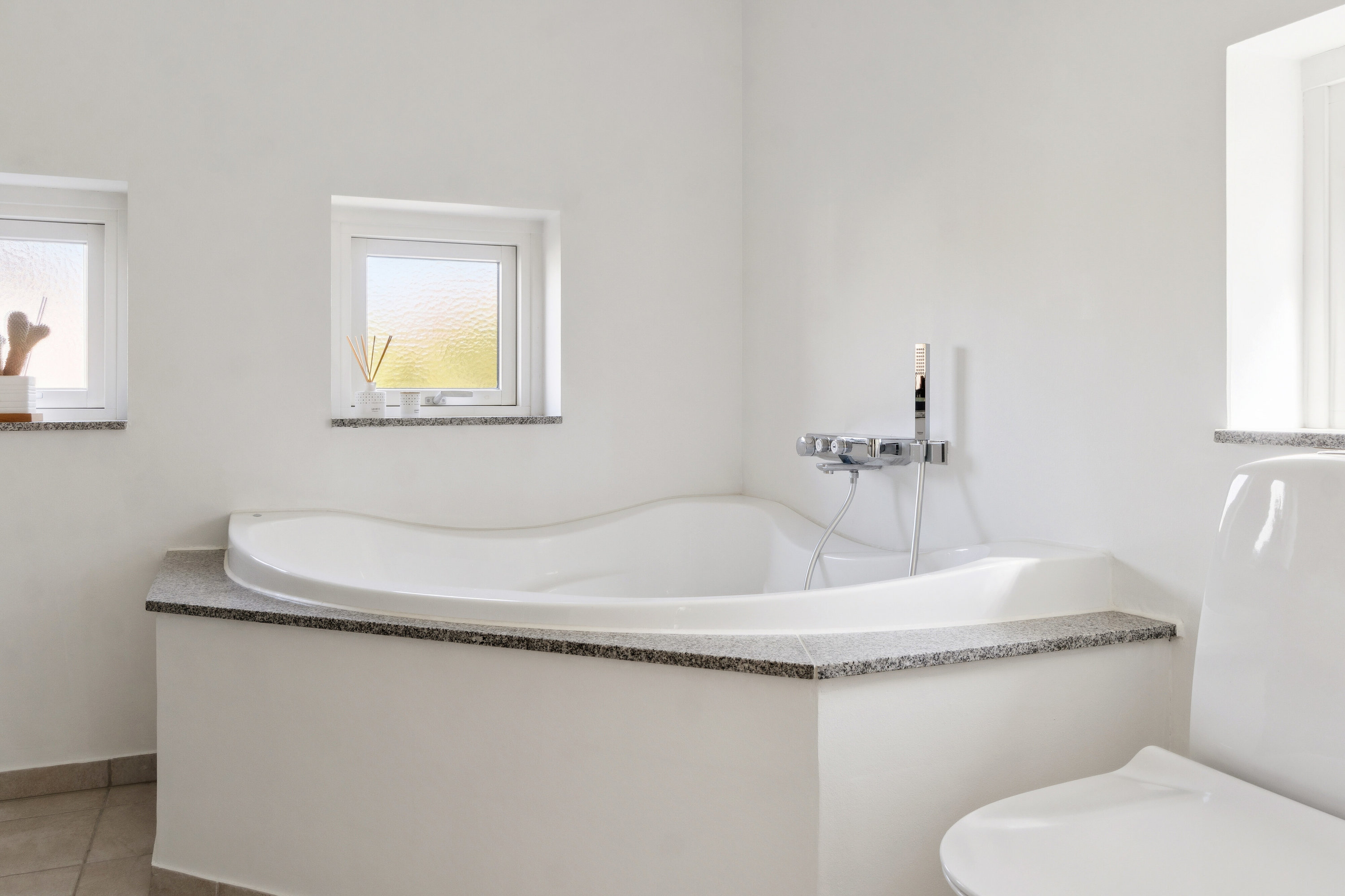 Fremhævet badeværelse billede i fuldskærmstilstand. Billede af Jernaldermarken 92, Himmelev, 4000 Roskilde