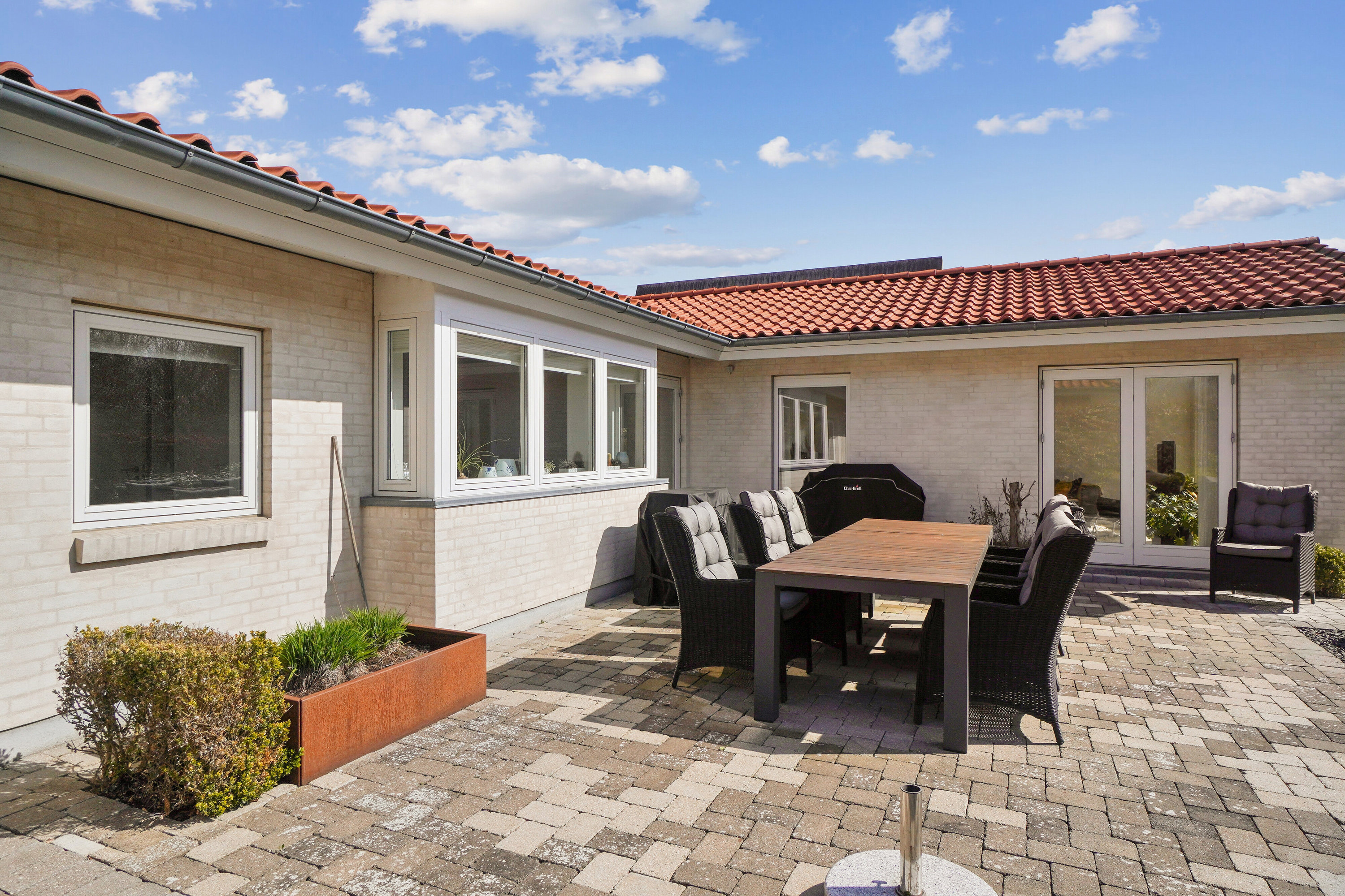 Fremhævet terrasse billede i fuldskærmstilstand. Billede af Jernaldermarken 92, Himmelev, 4000 Roskilde