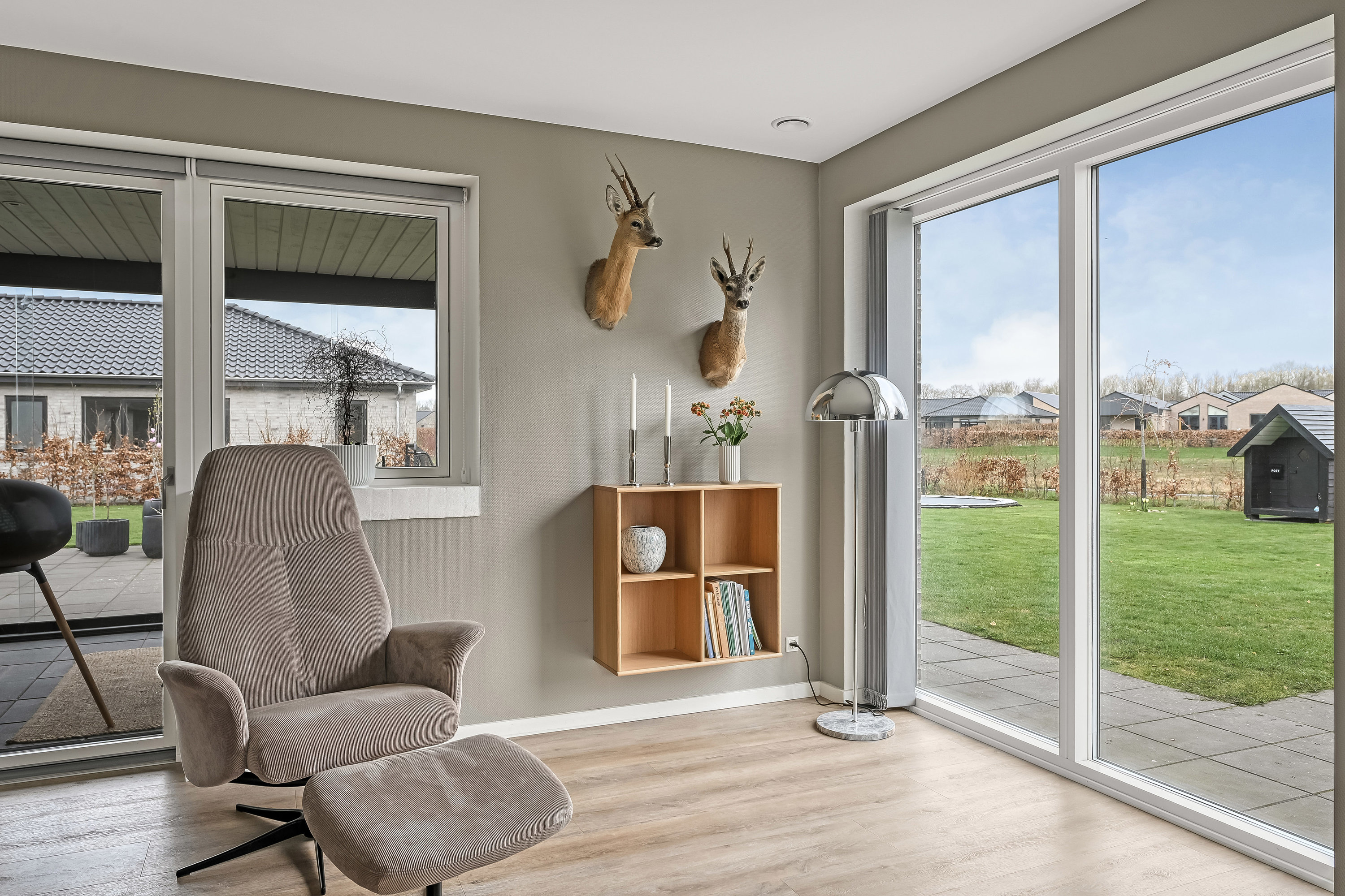 Fremhævet stue billede i fuldskærmstilstand. Billede af Frejasvej 64, 6840 Oksbøl