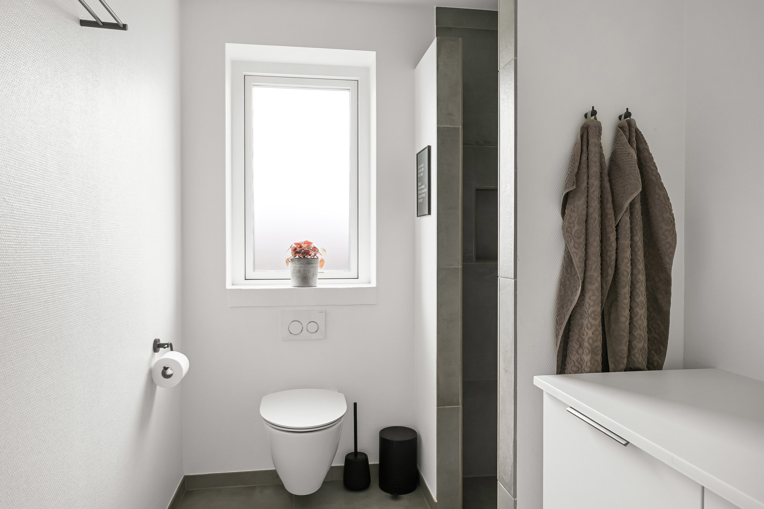 Fremhævet badeværelse billede i fuldskærmstilstand. Billede af Frejasvej 64, 6840 Oksbøl