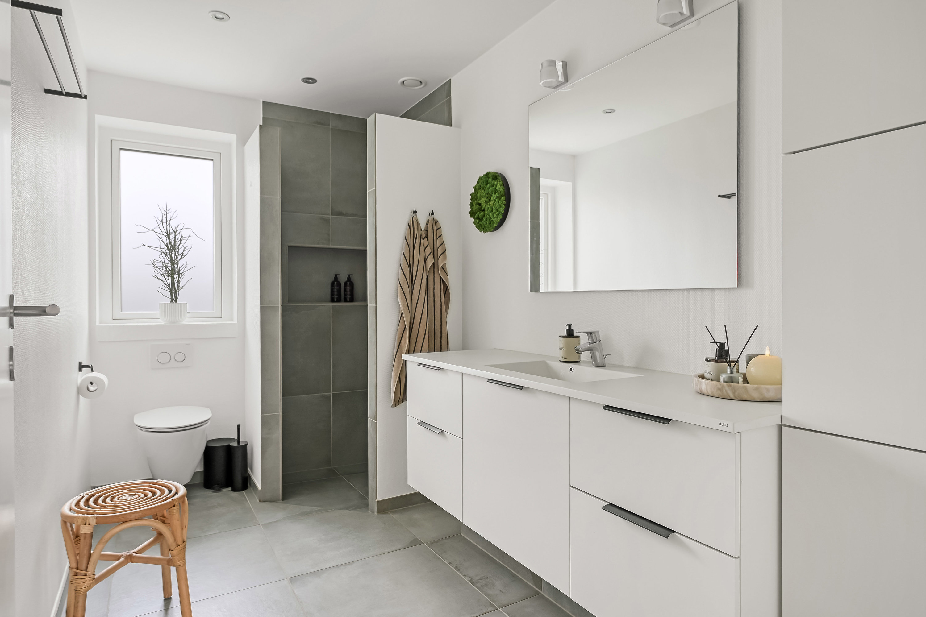 Fremhævet badeværelse billede i fuldskærmstilstand. Billede af Frejasvej 64, 6840 Oksbøl